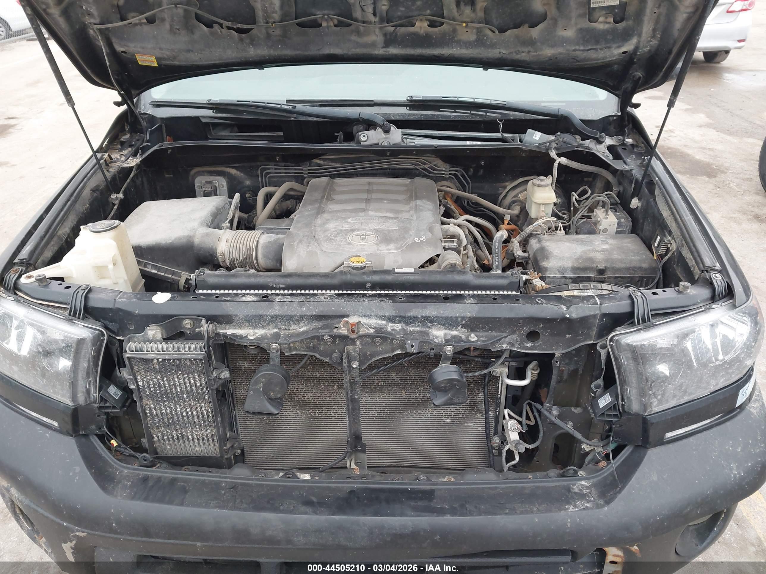 TOYOTA TUNDRA image 10