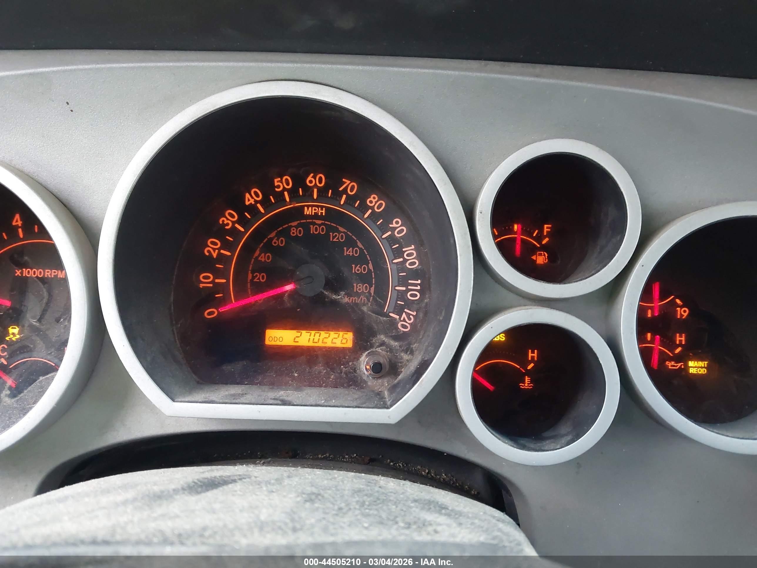 TOYOTA TUNDRA image 7
