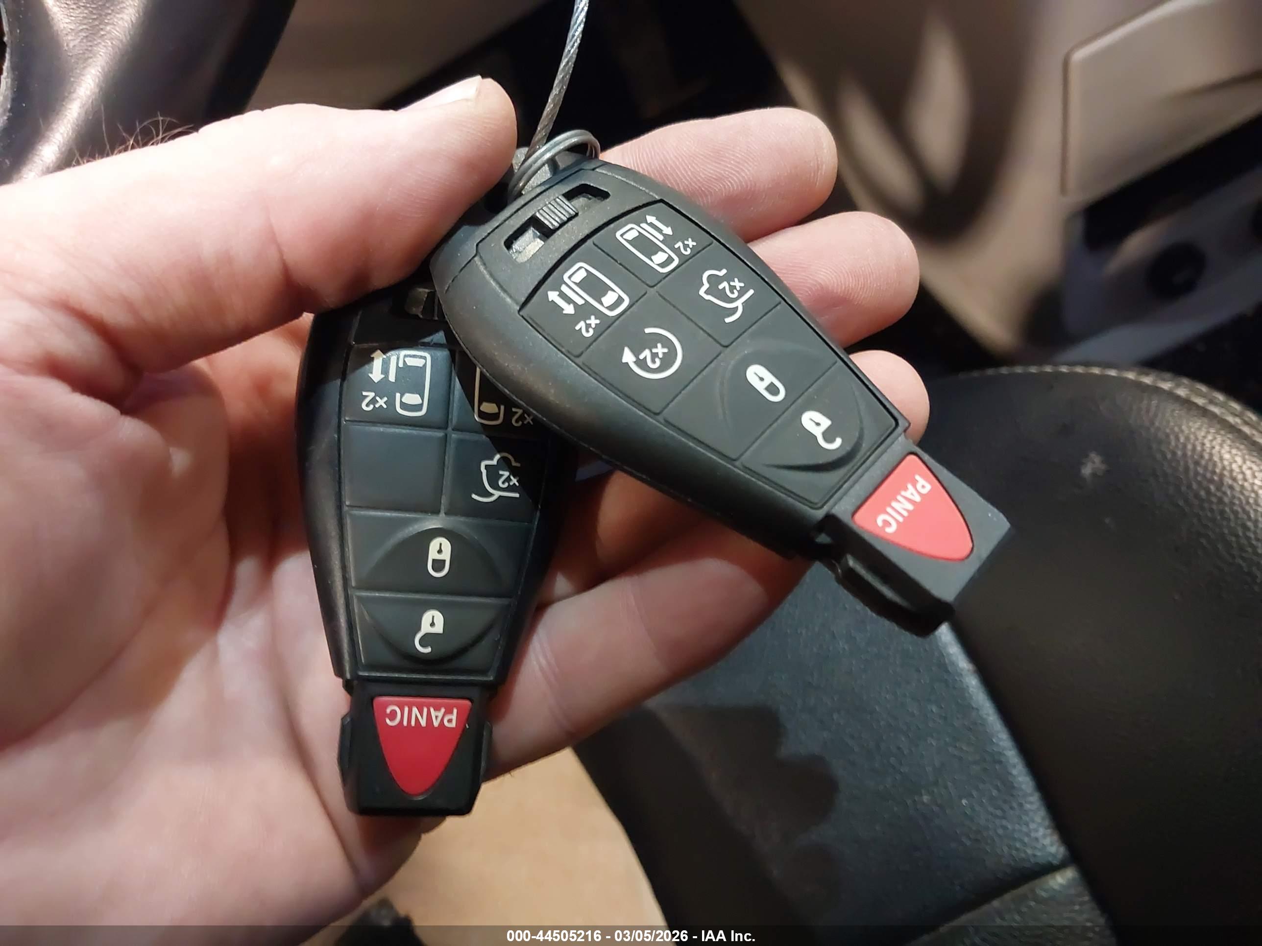 CHRYSLER TOWN image 11
