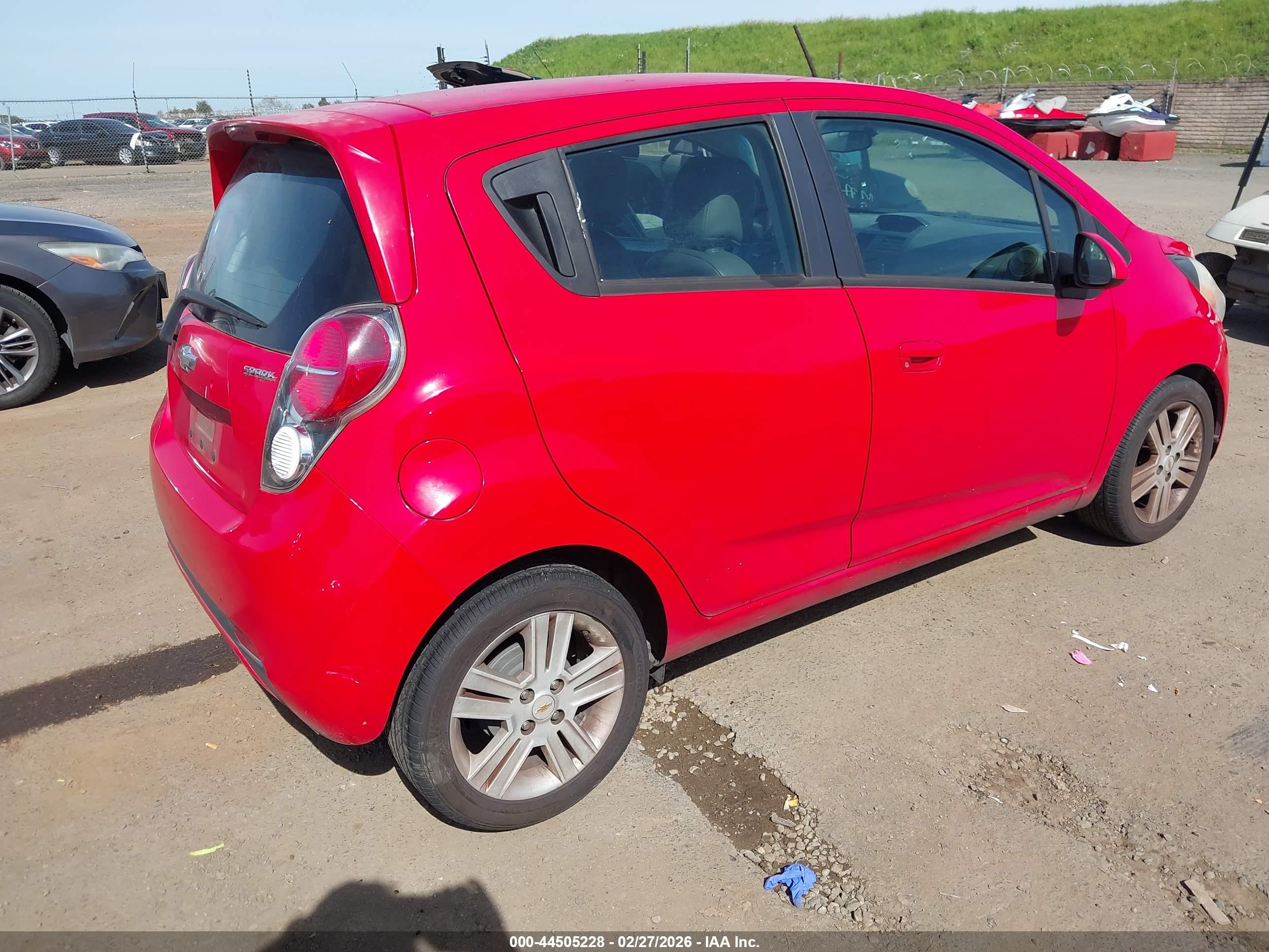 CHEVROLET SPARK image 4