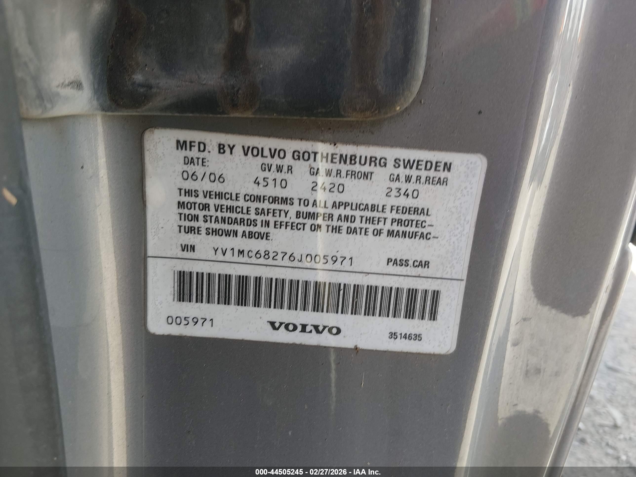 VOLVO C70 image 9