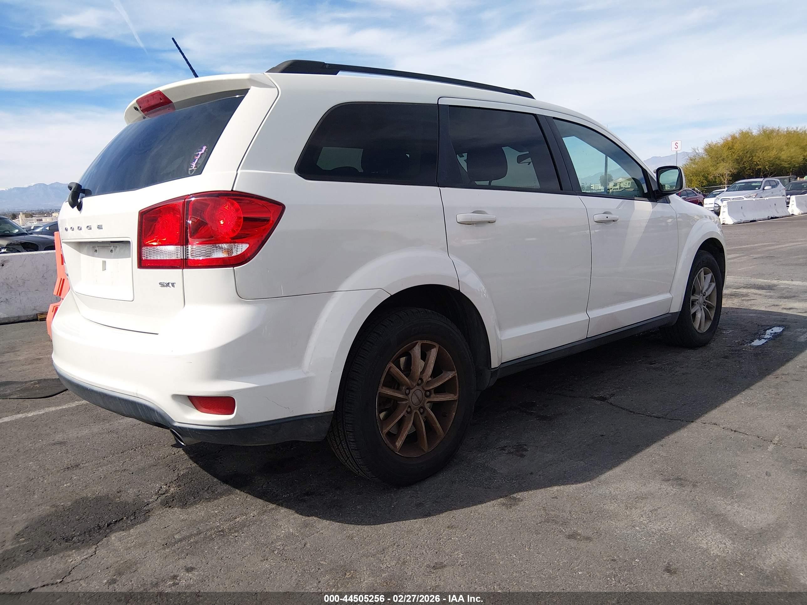 DODGE JOURNEY image 4