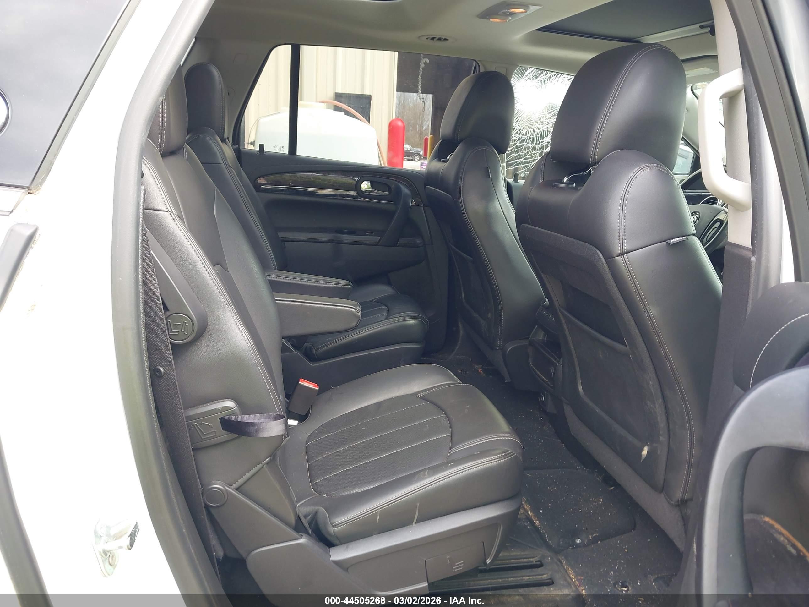 BUICK ENCLAVE image 8