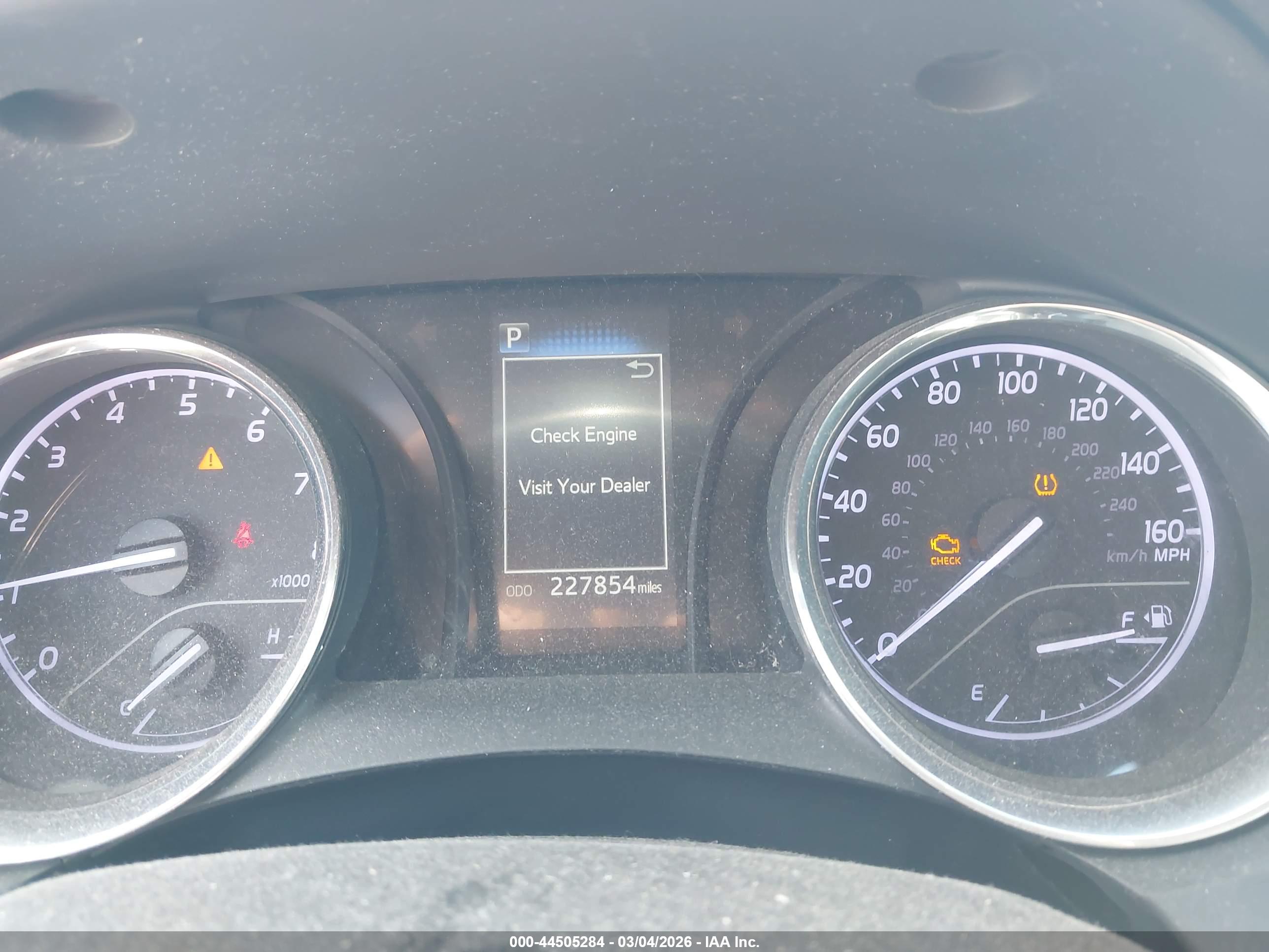 TOYOTA CAMRY image 7