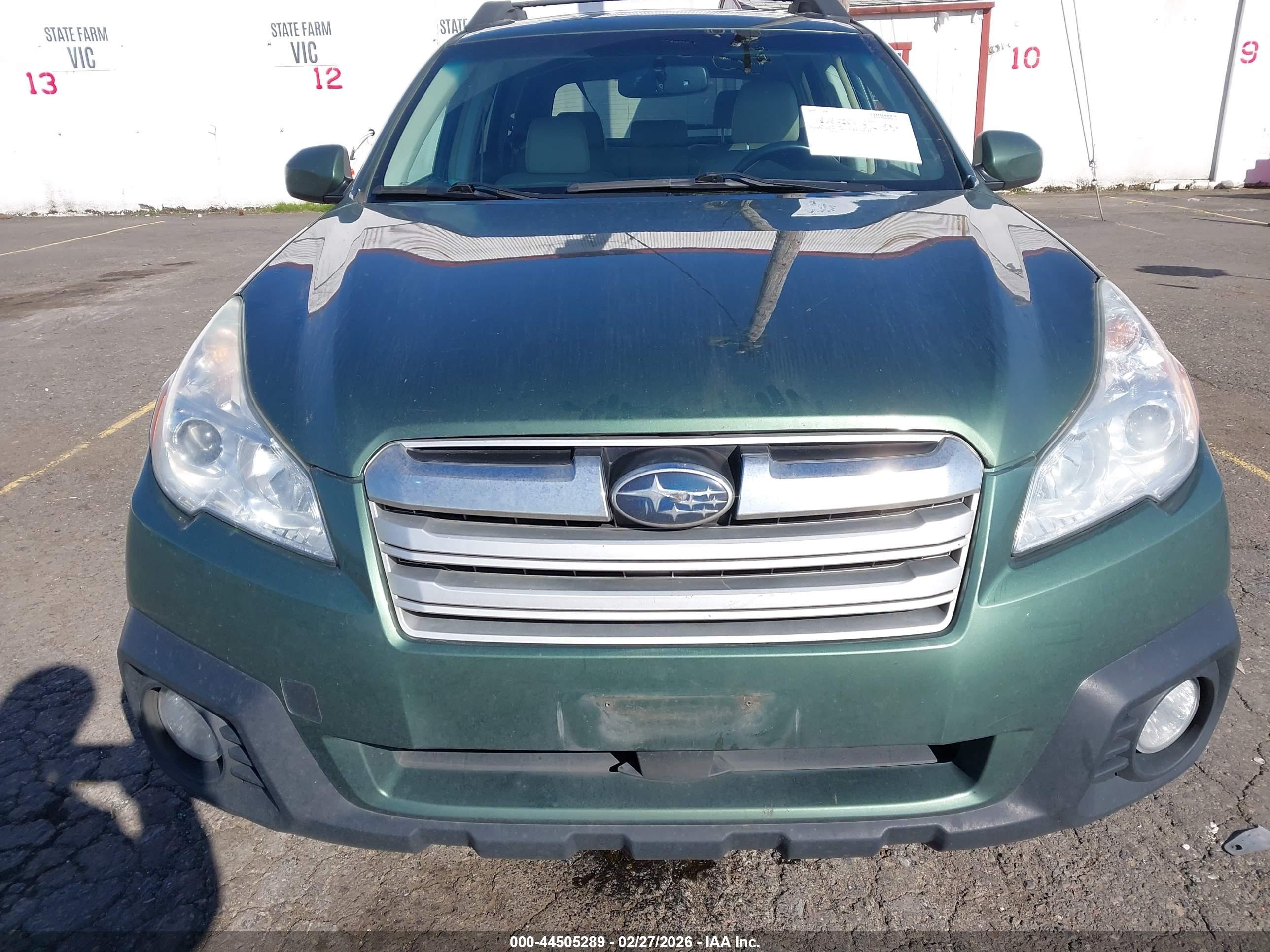 SUBARU OUTBACK image 6