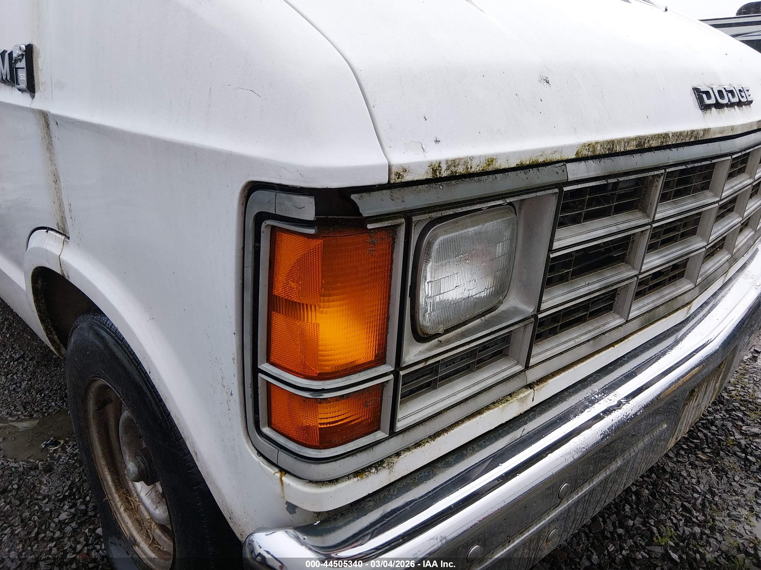 DODGE RAM image 6