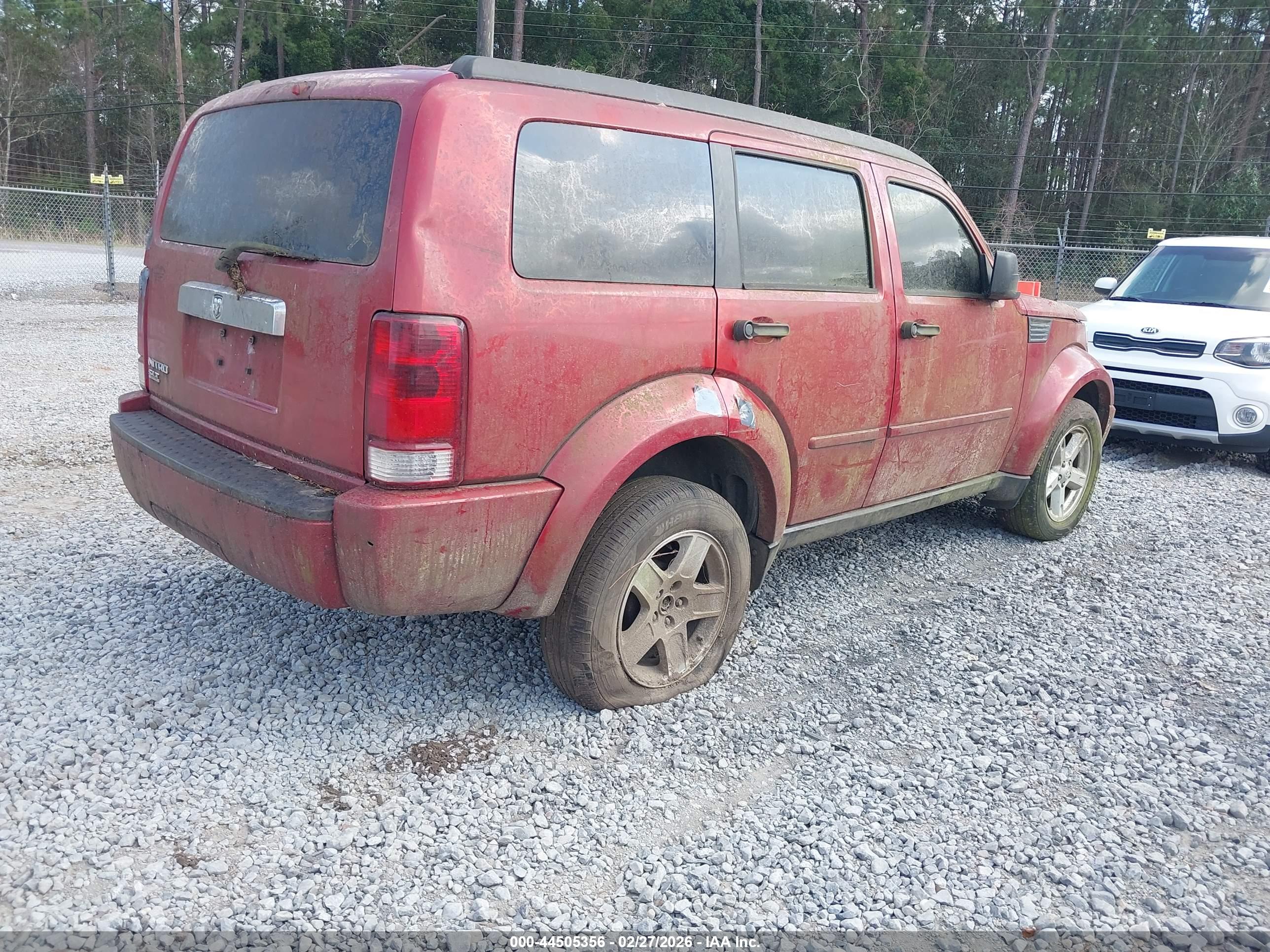 DODGE NITRO image 4