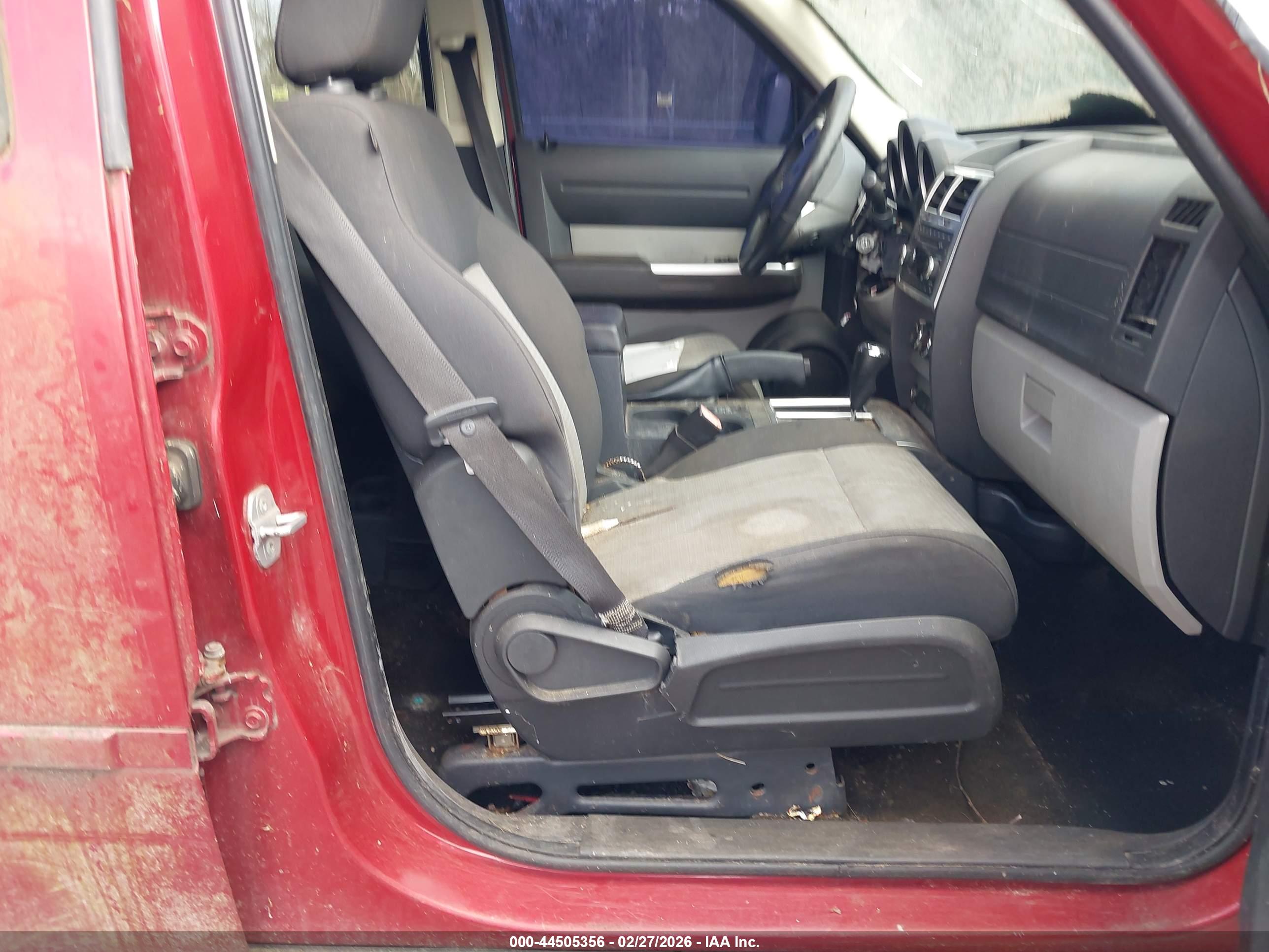 DODGE NITRO image 5
