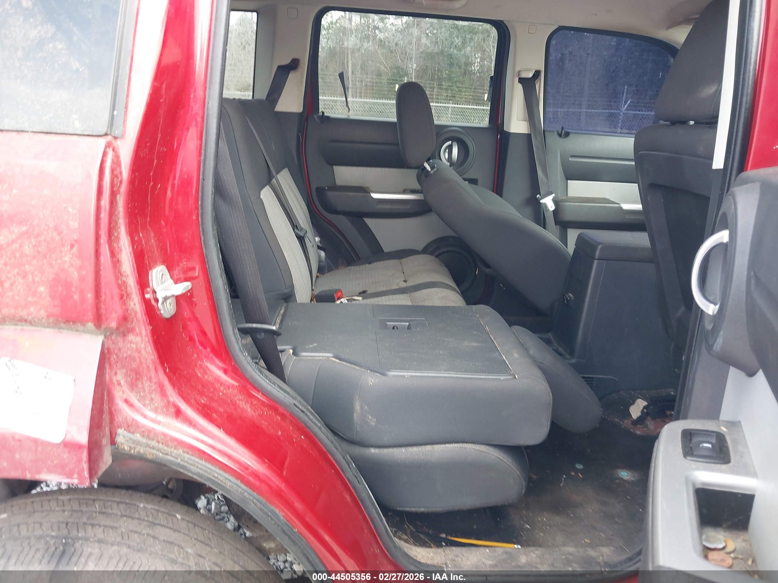 DODGE NITRO image 8