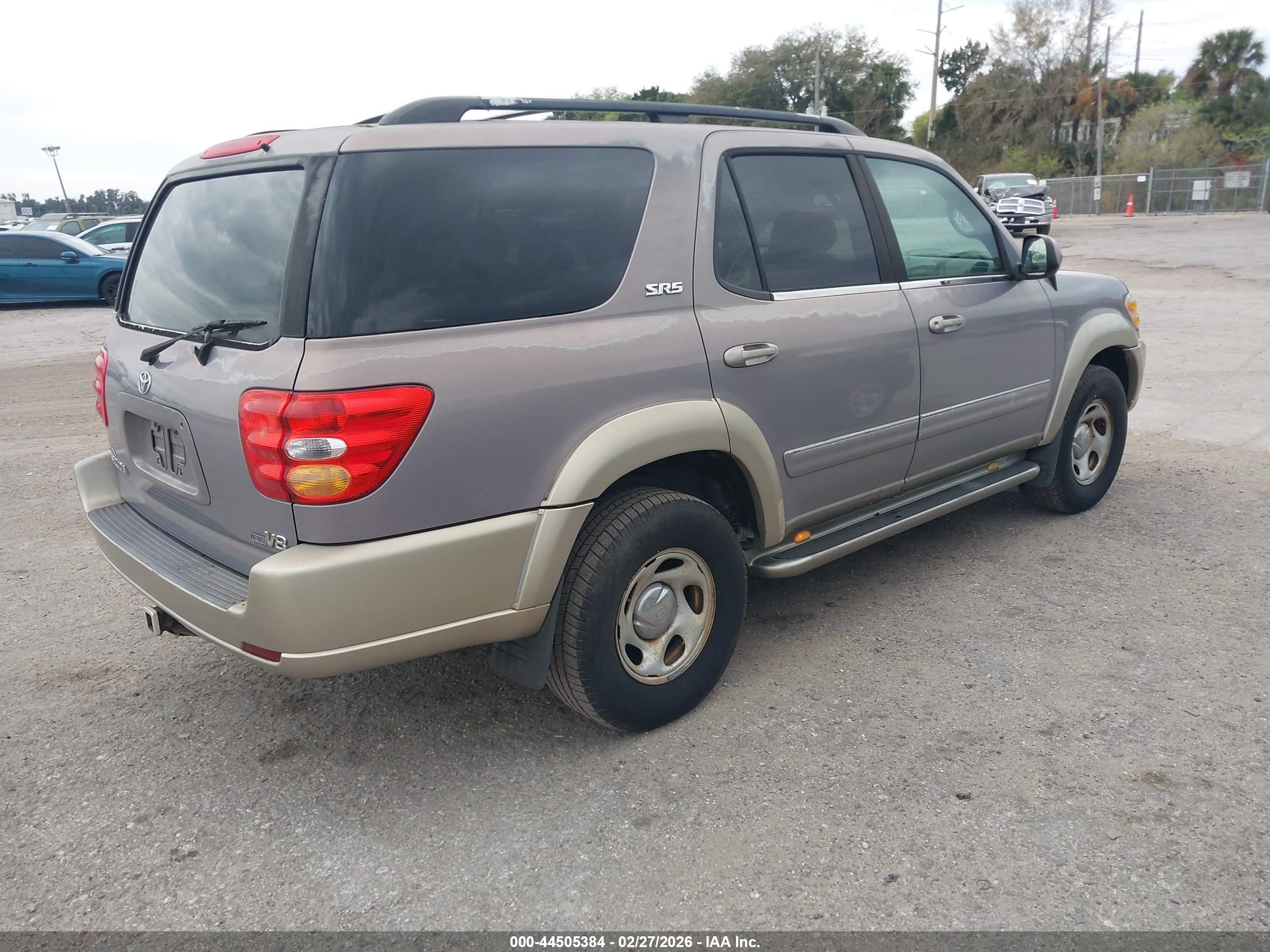 TOYOTA SEQUOIA image 4