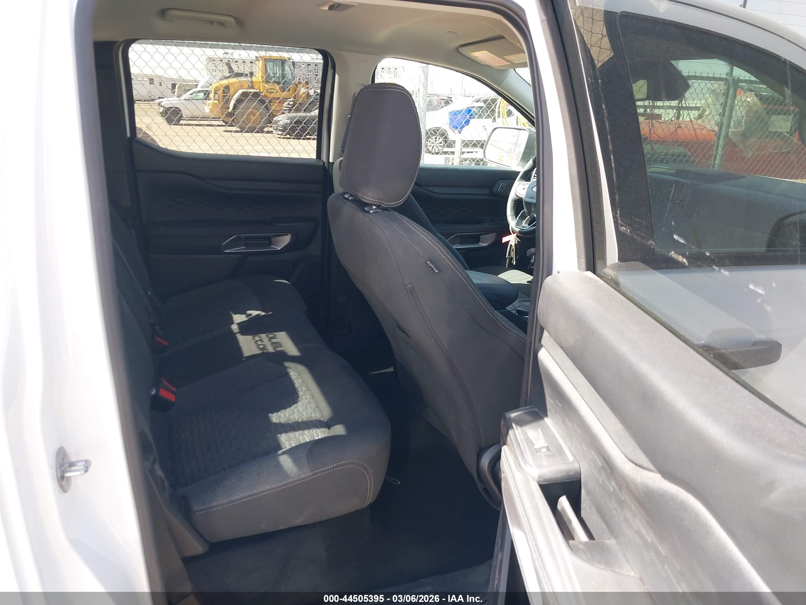 FORD RANGER image 8