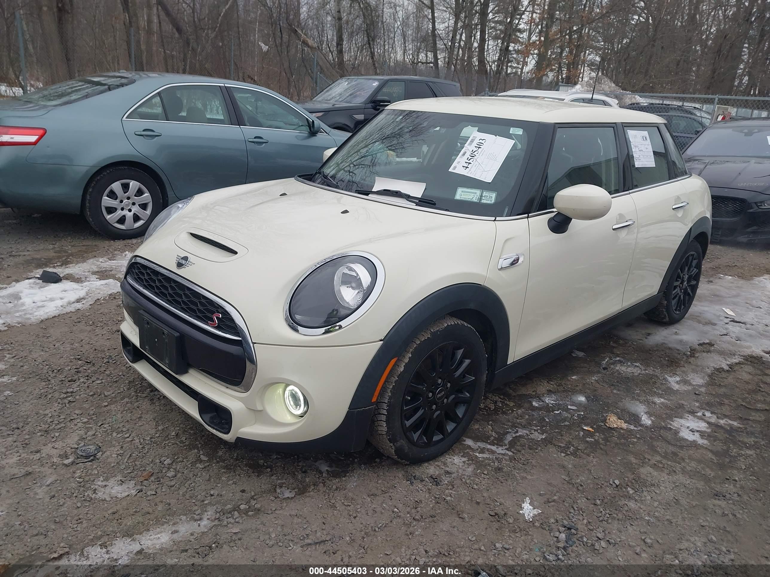 MINI HARDTOP image 2