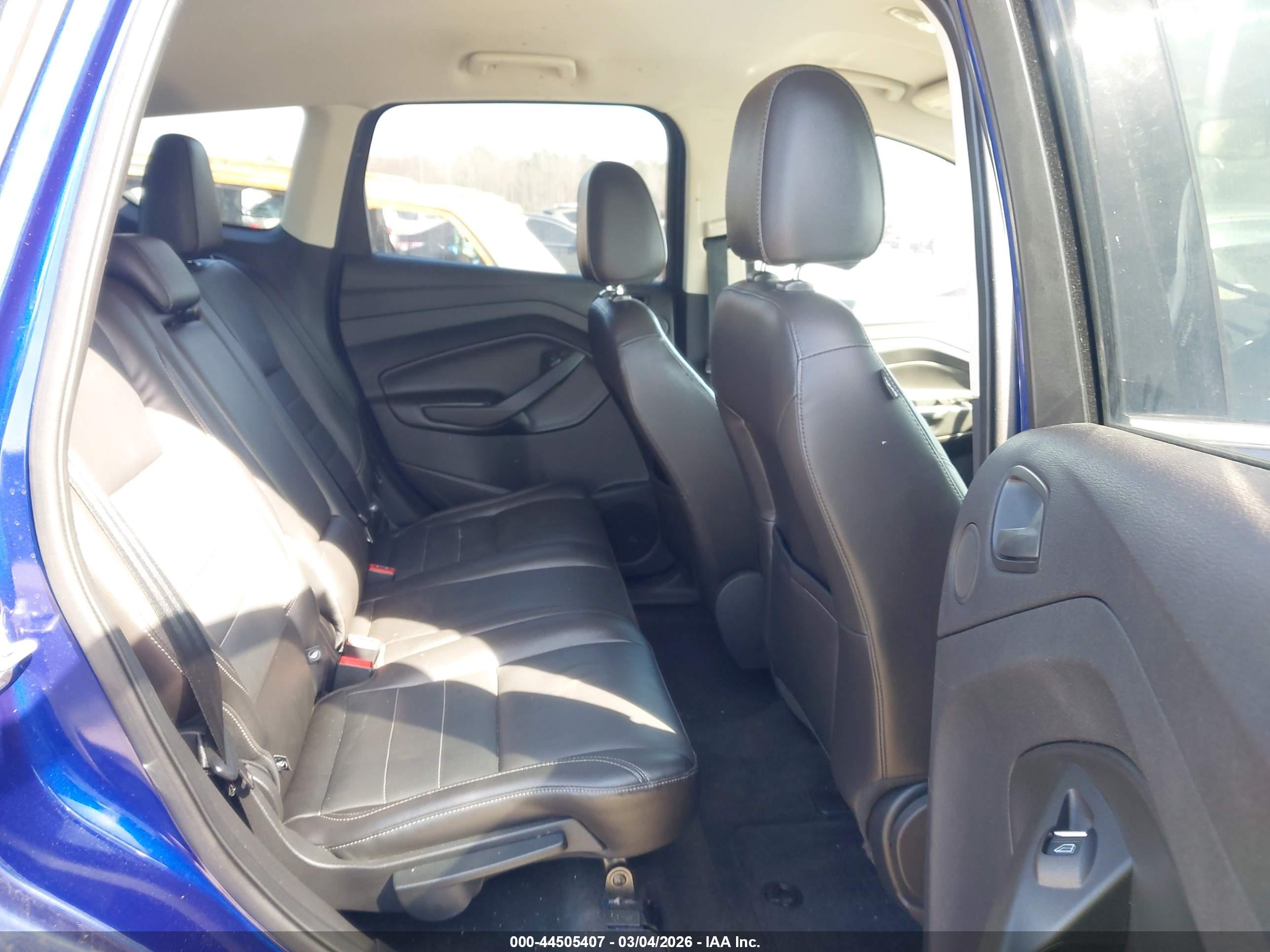 FORD ESCAPE image 8