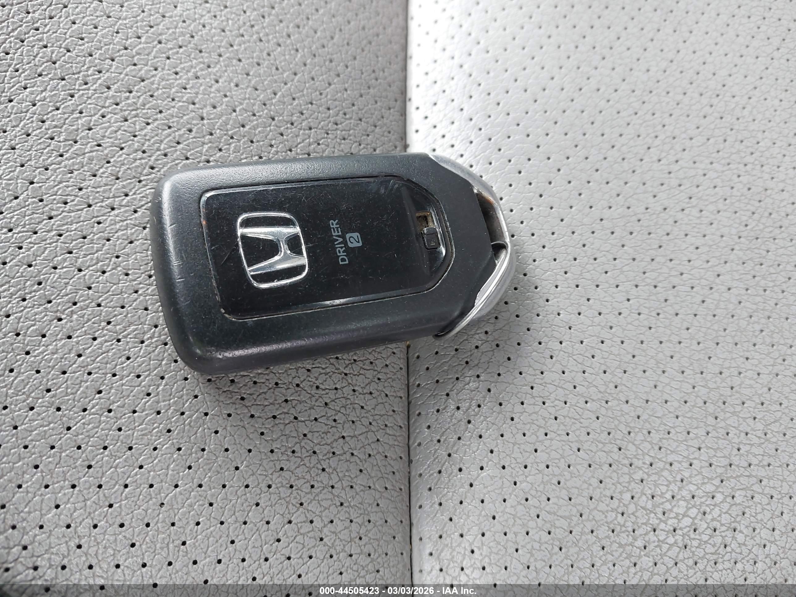 HONDA ACCORD image 11