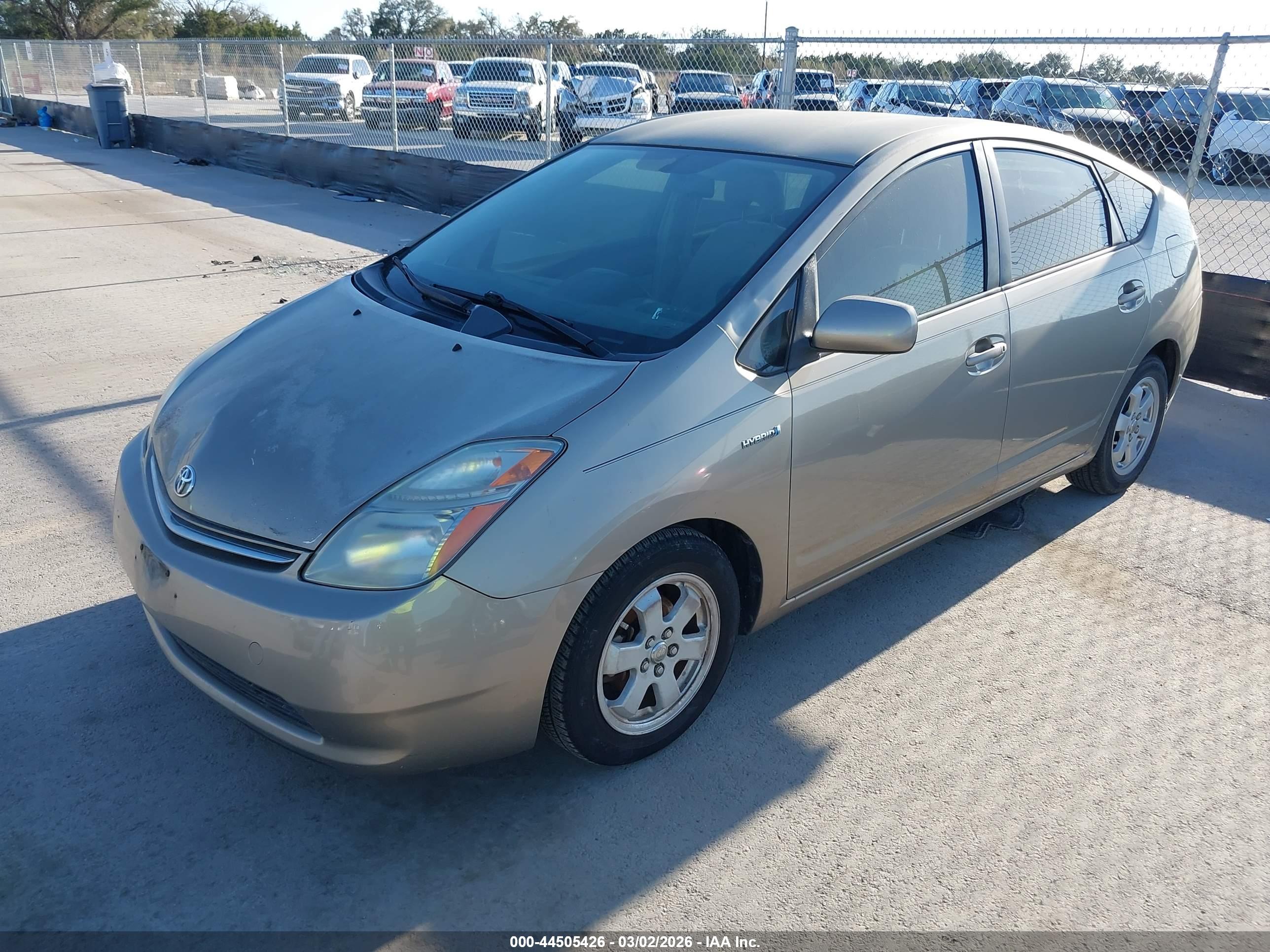 TOYOTA PRIUS image 2