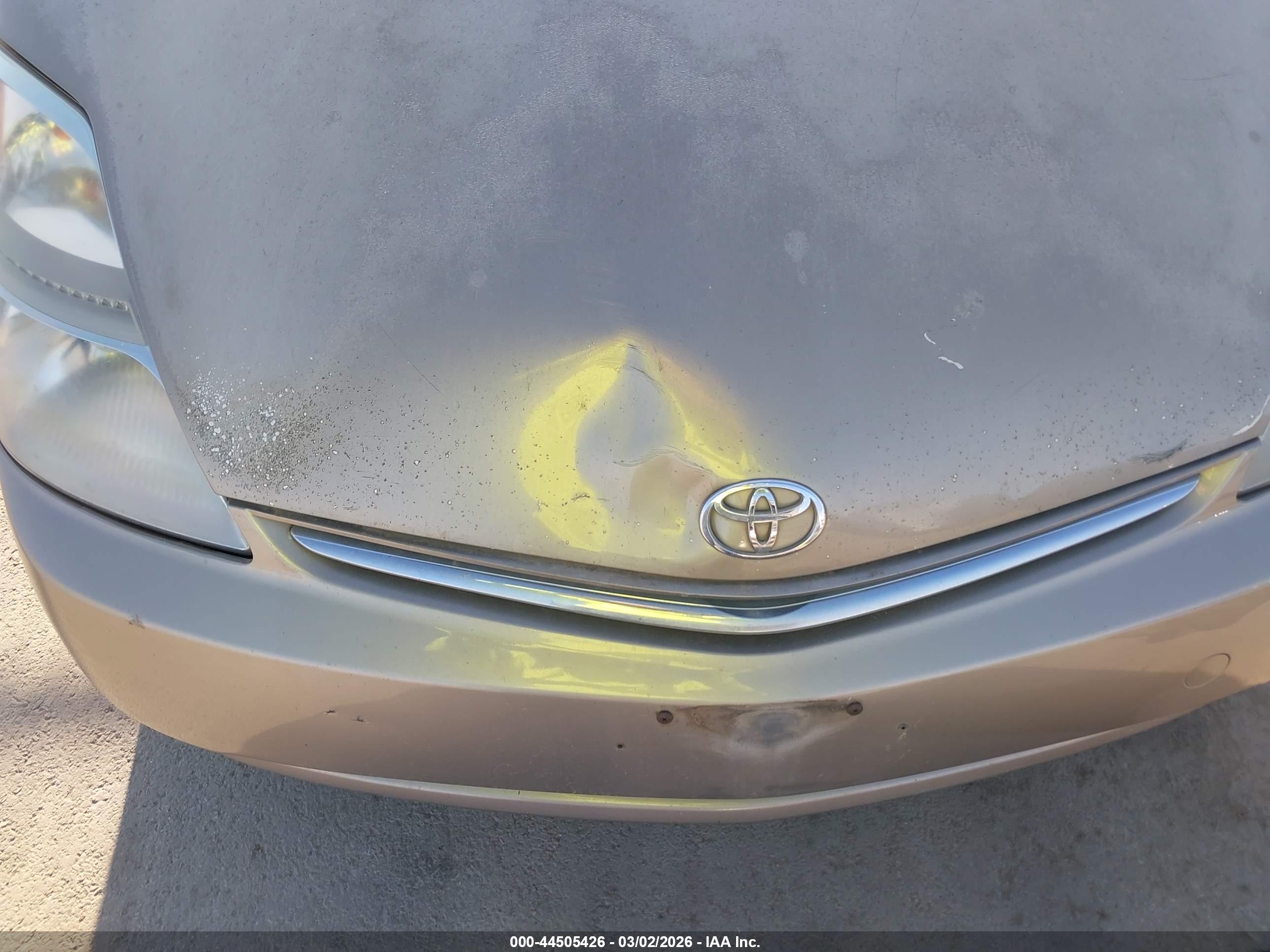 TOYOTA PRIUS image 6