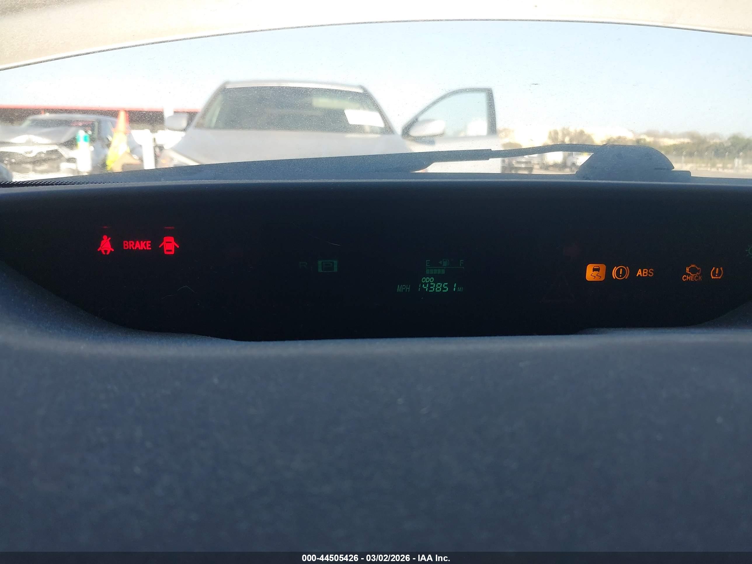 TOYOTA PRIUS image 7