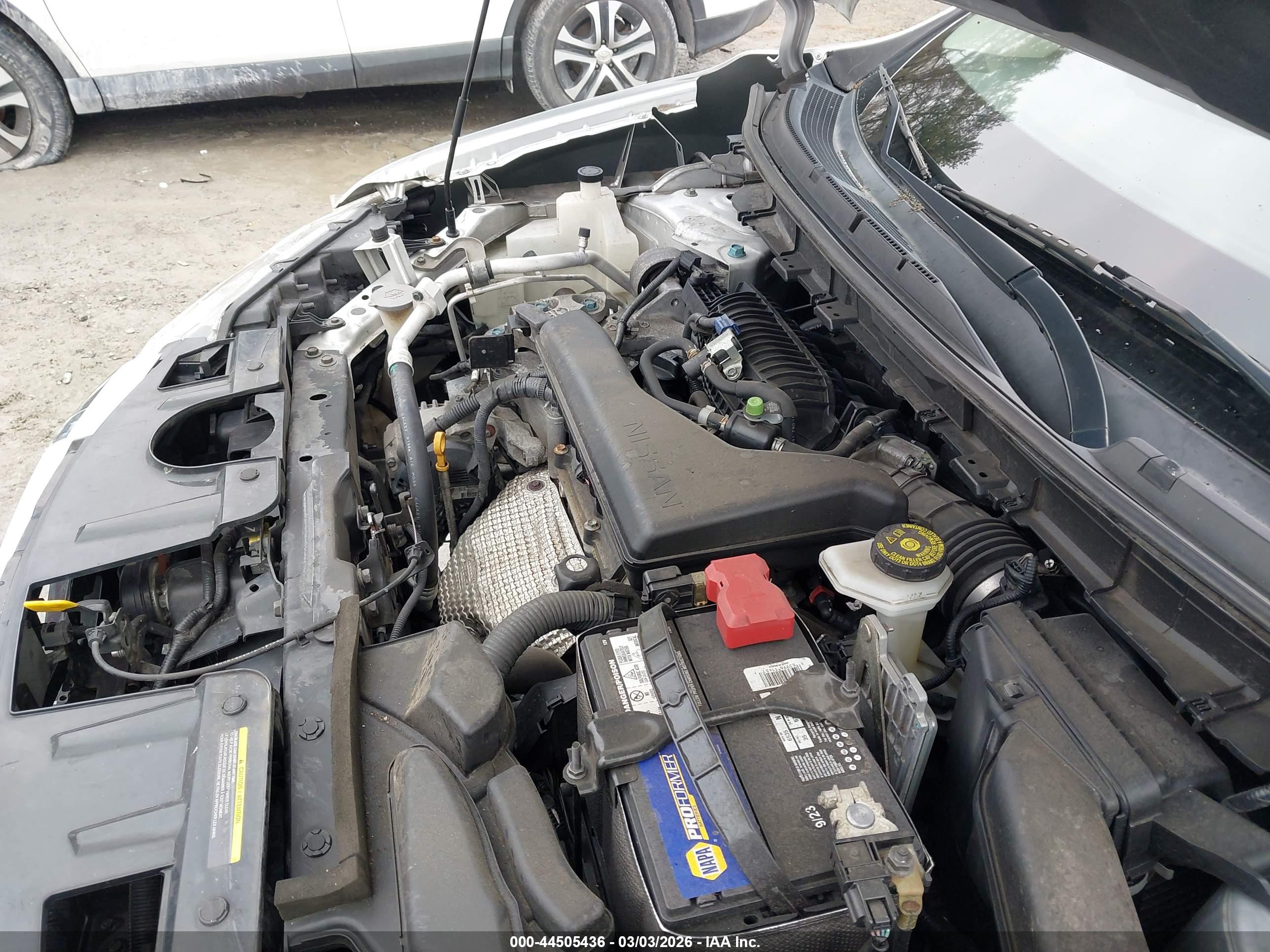 NISSAN ROGUE image 10