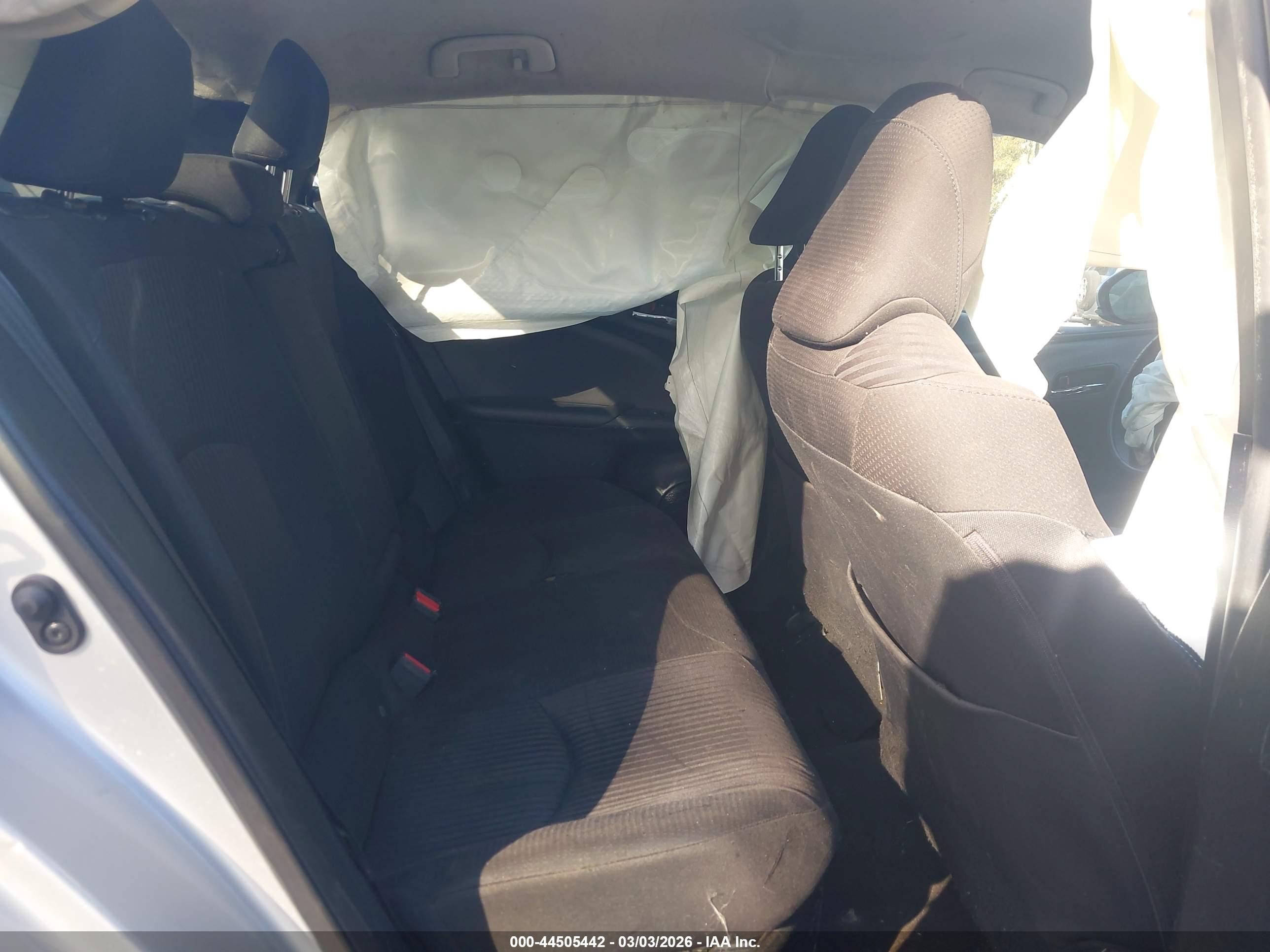 TOYOTA PRIUS image 8