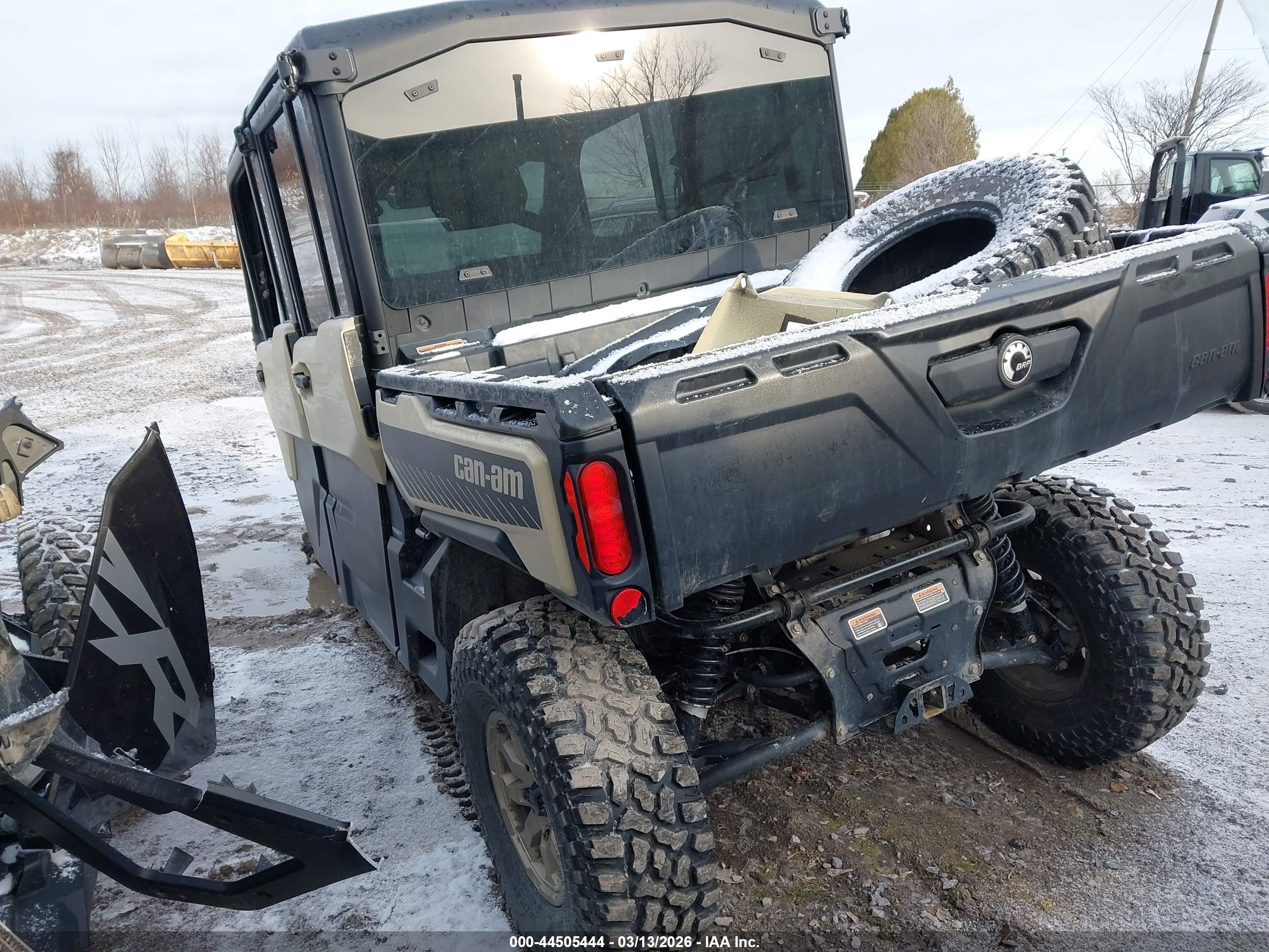 CAN-AM DEFENDER image 3