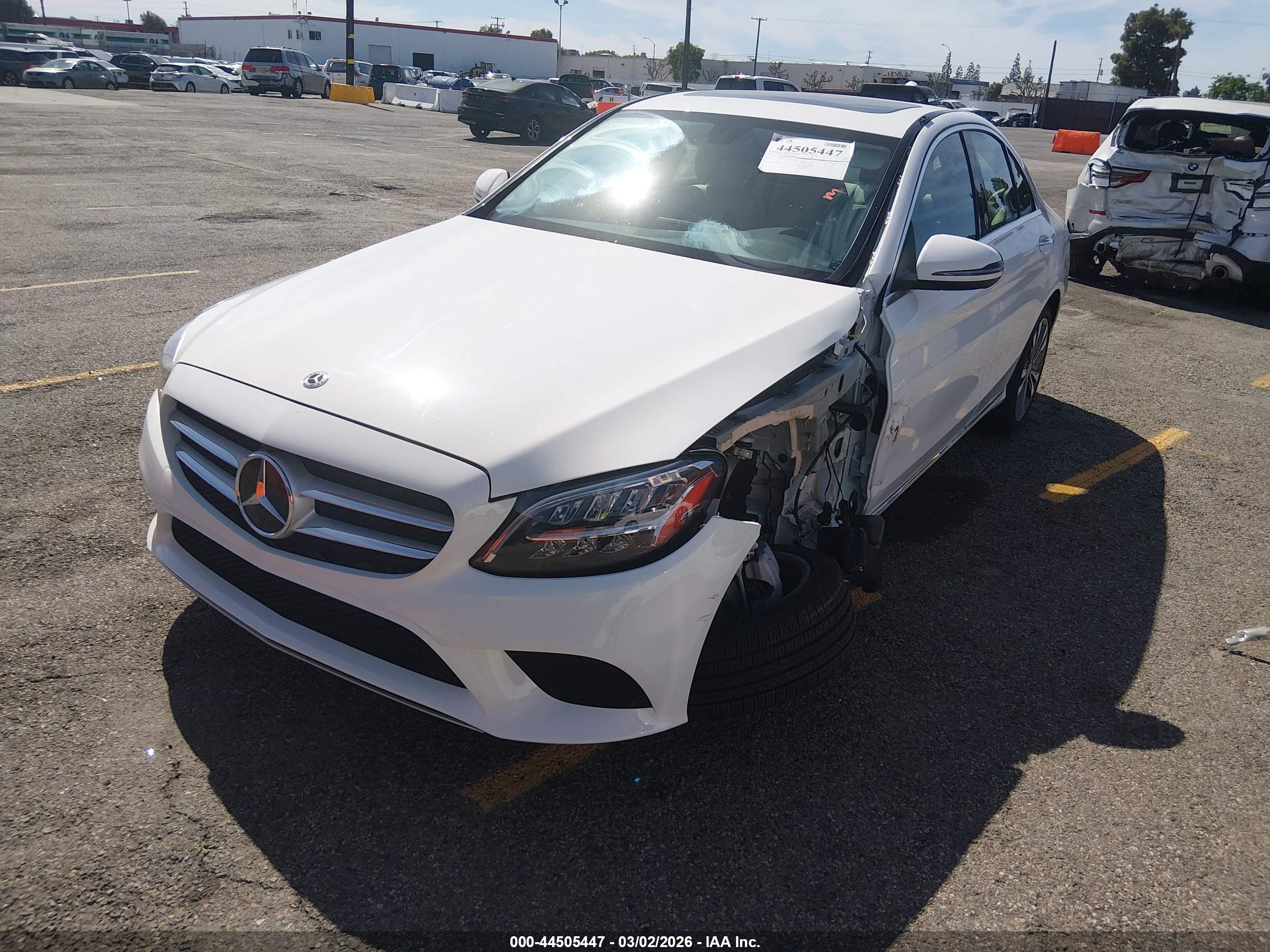 MERCEDES-BENZ C image 2