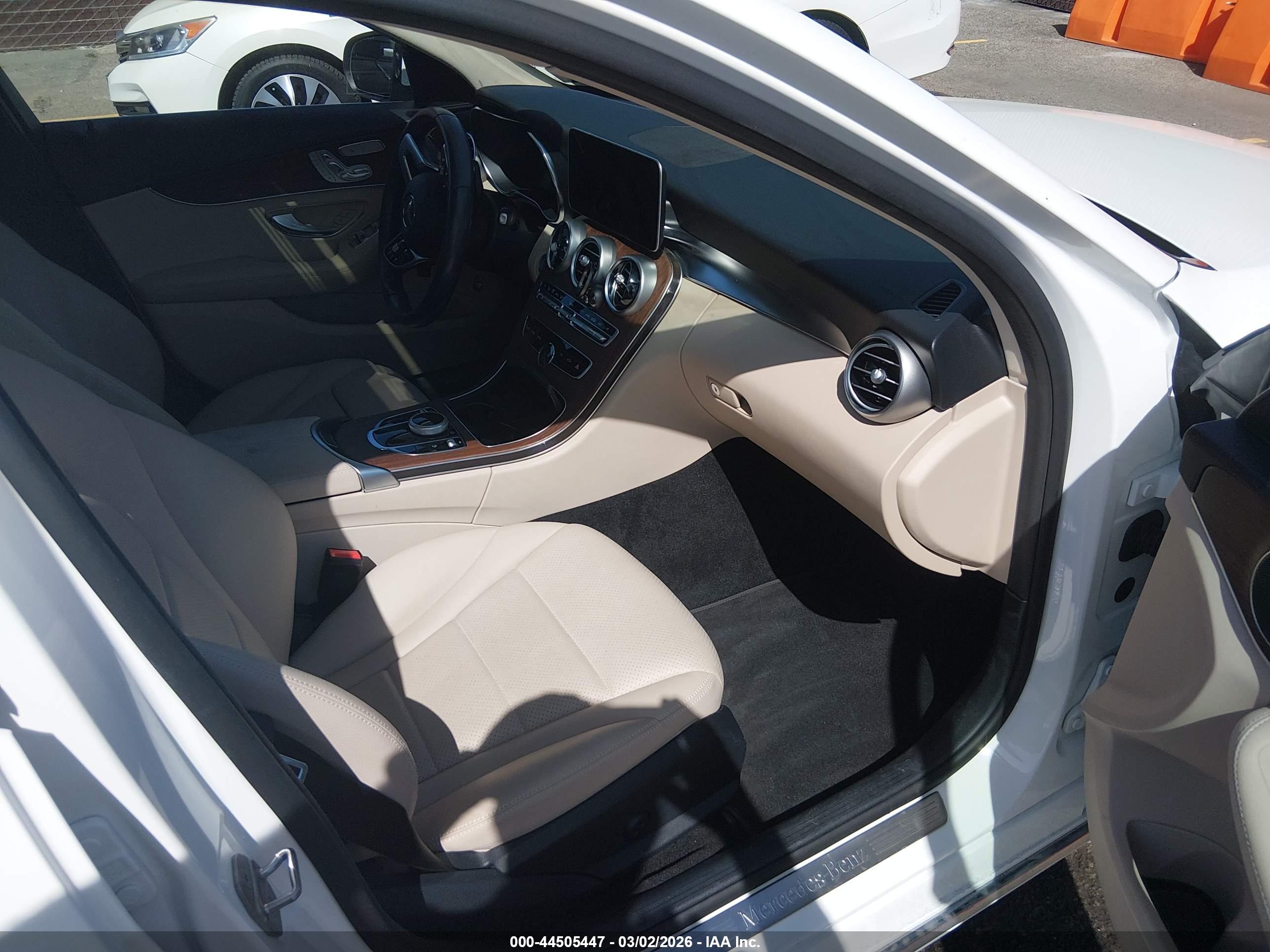 MERCEDES-BENZ C image 5
