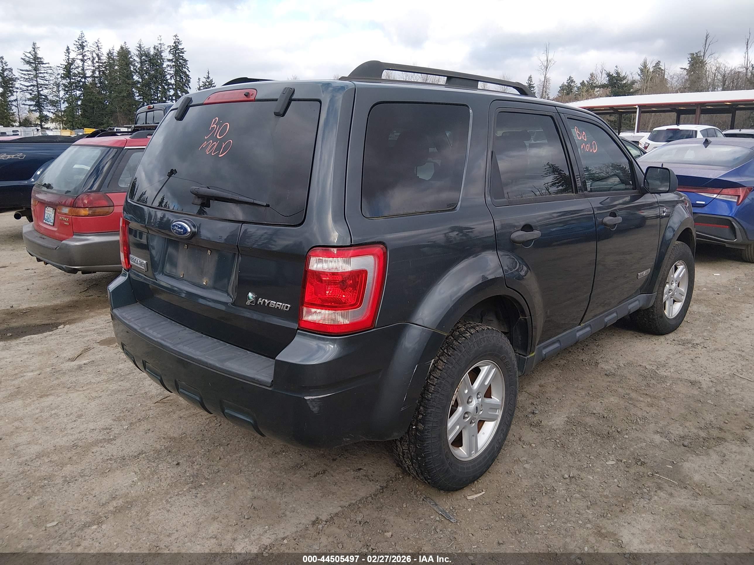 FORD ESCAPE image 4