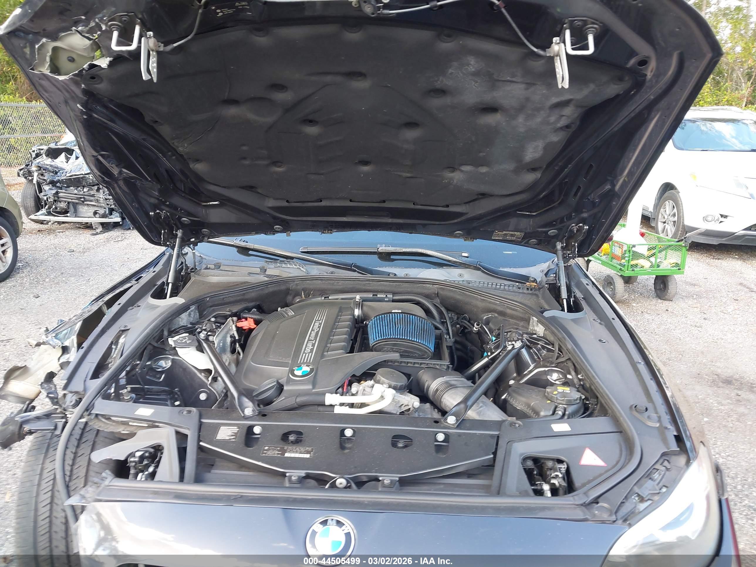 BMW 535I image 10