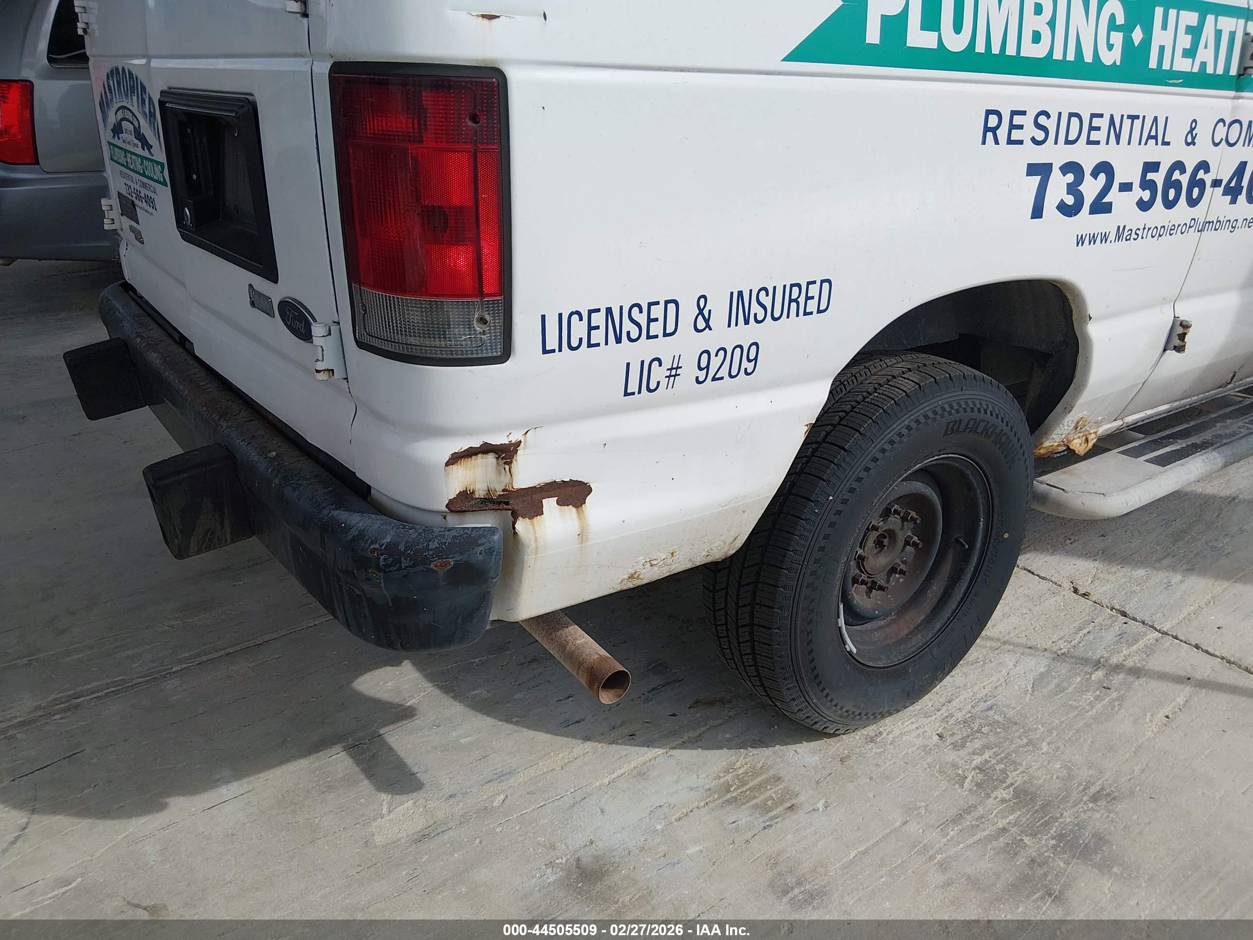 FORD E-250 image 6