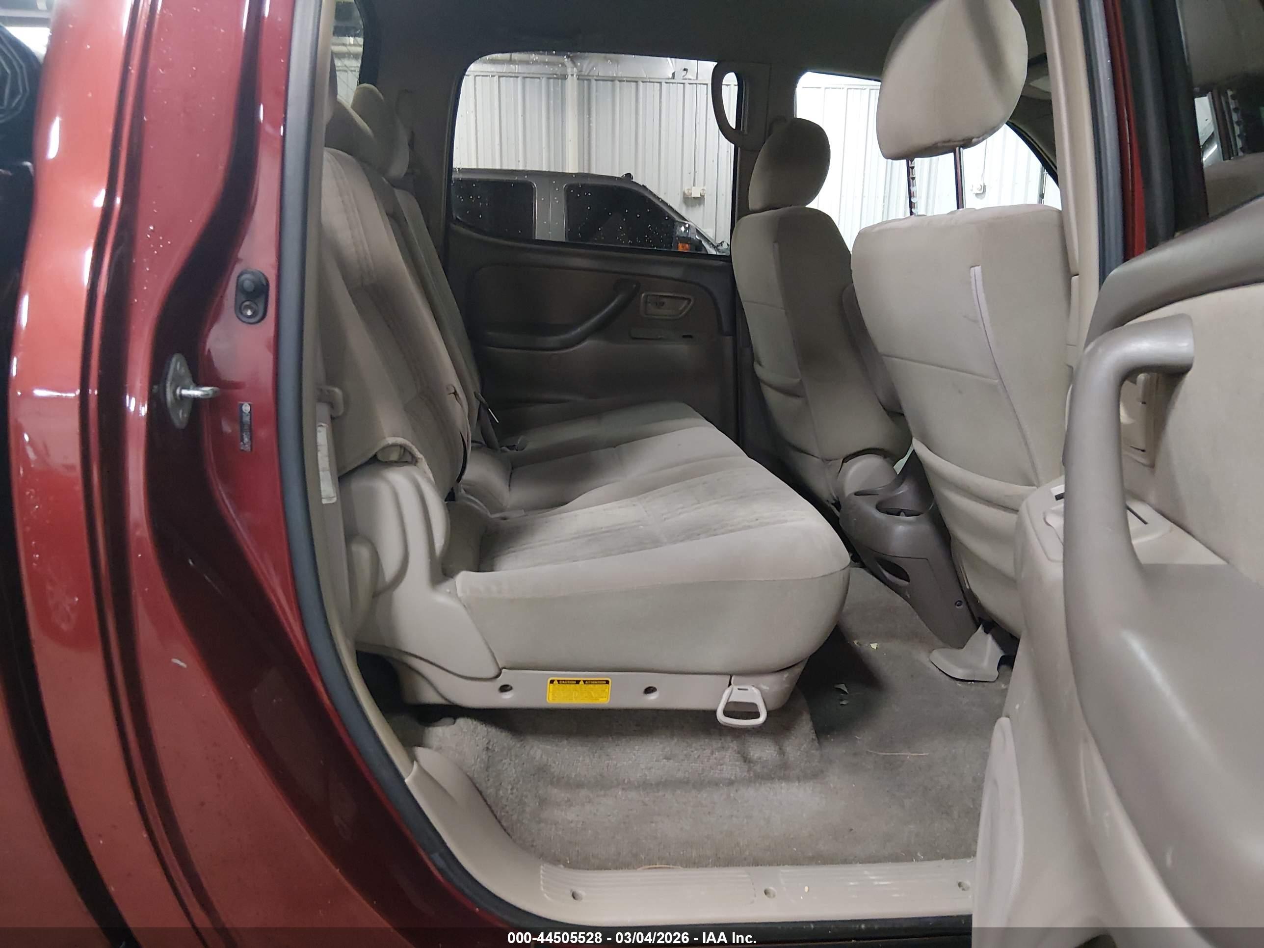 TOYOTA TUNDRA image 8