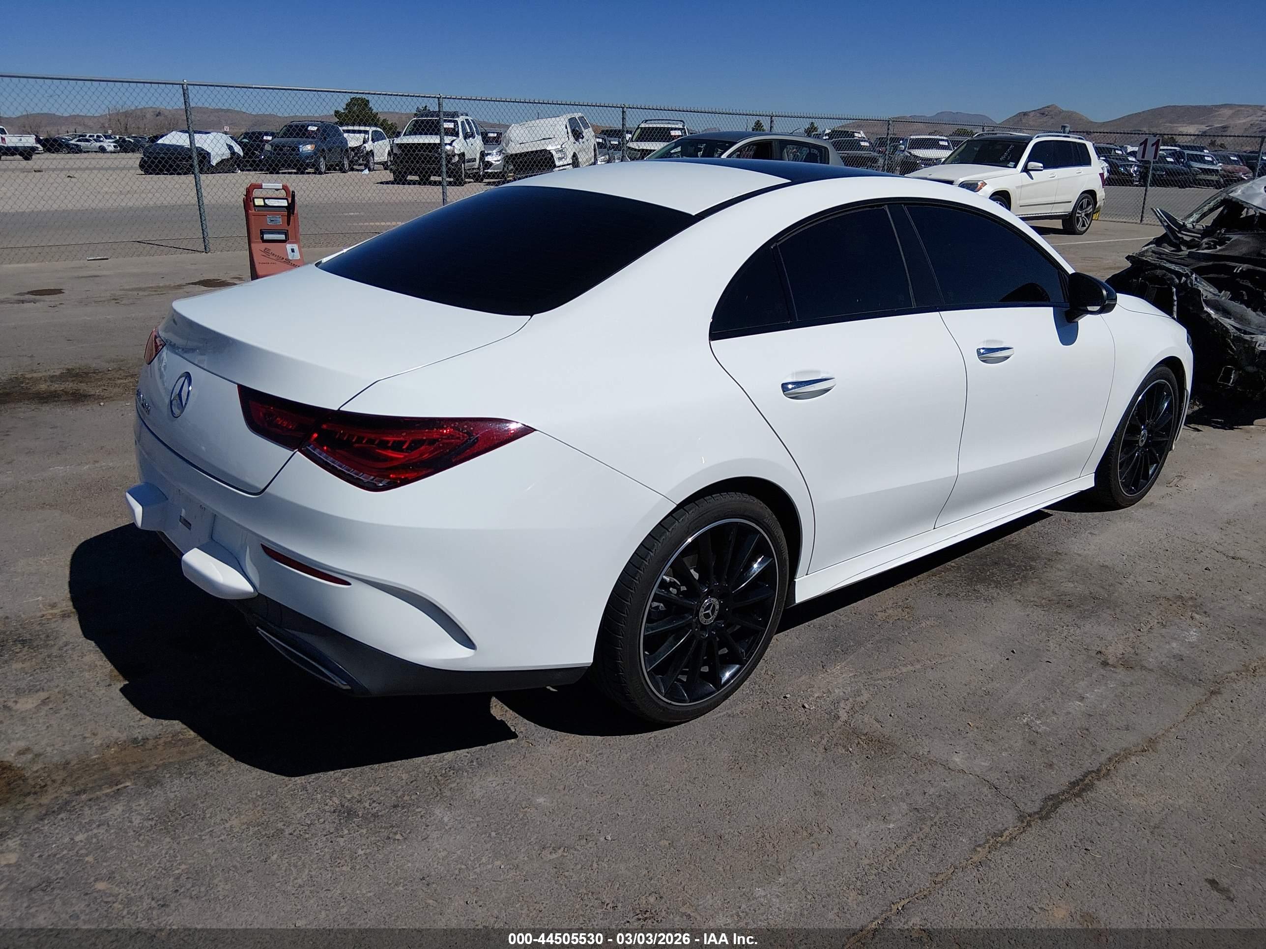 MERCEDES-BENZ CLA image 4