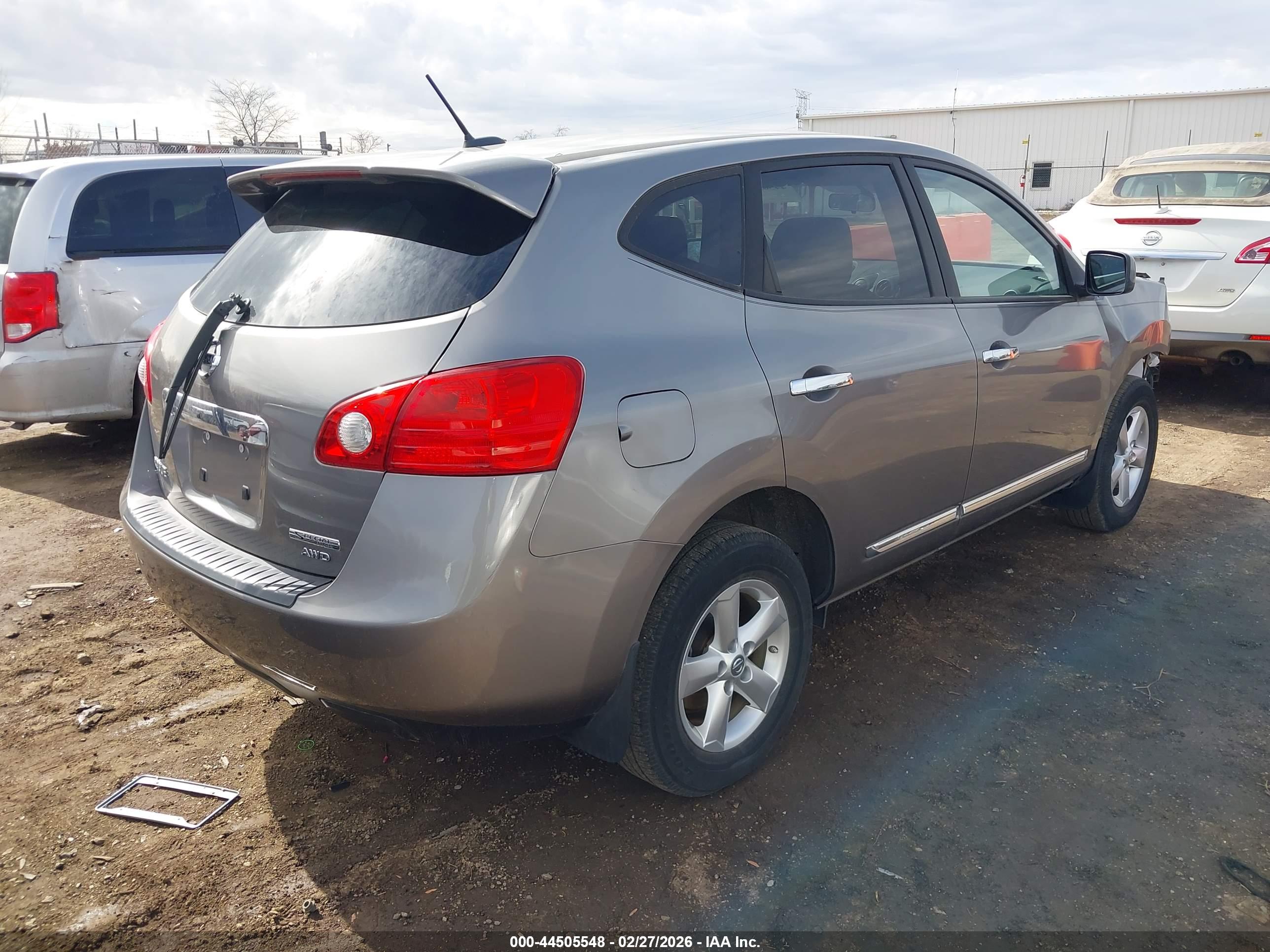 NISSAN ROGUE image 4