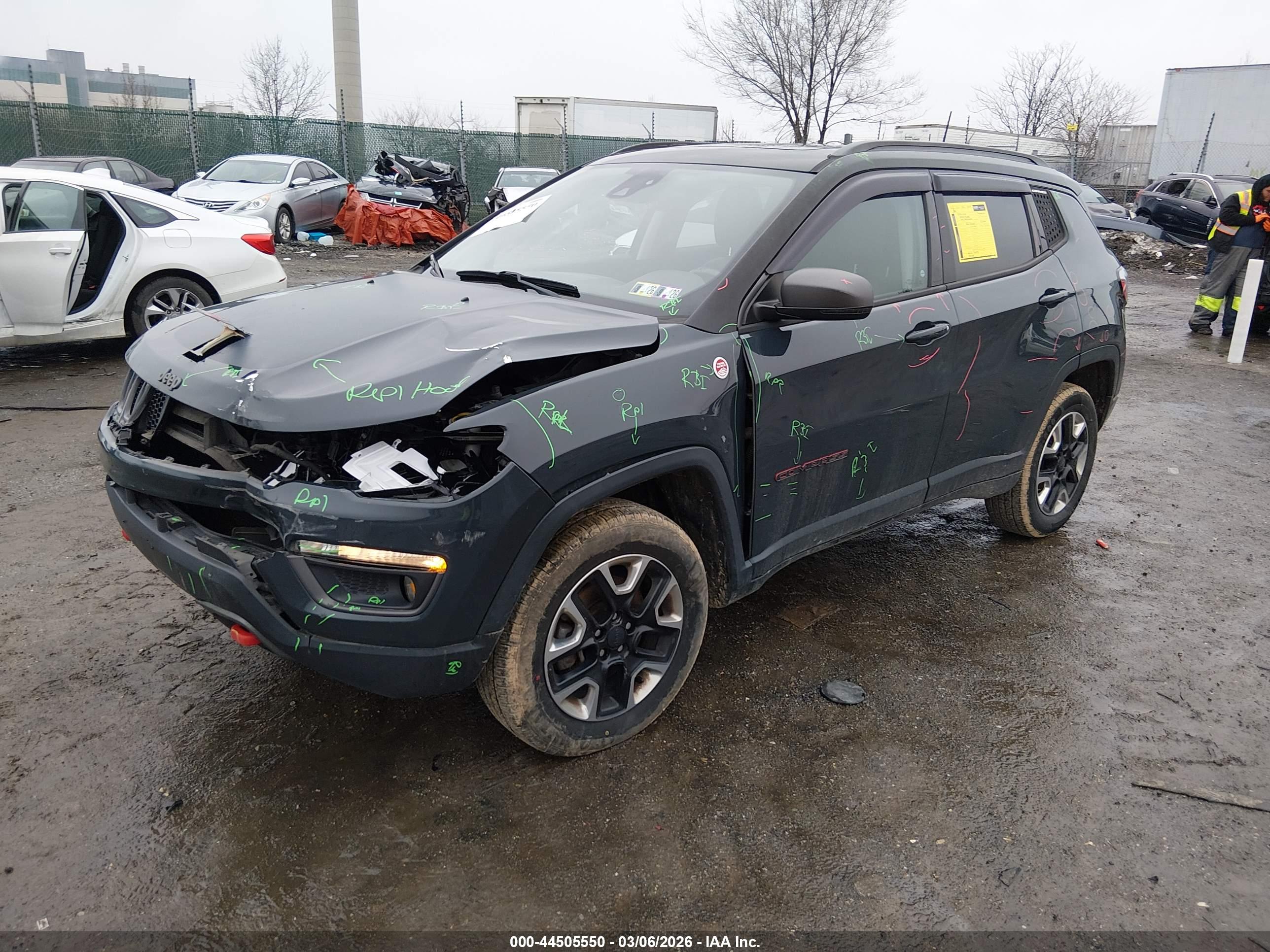 JEEP COMPASS image 2