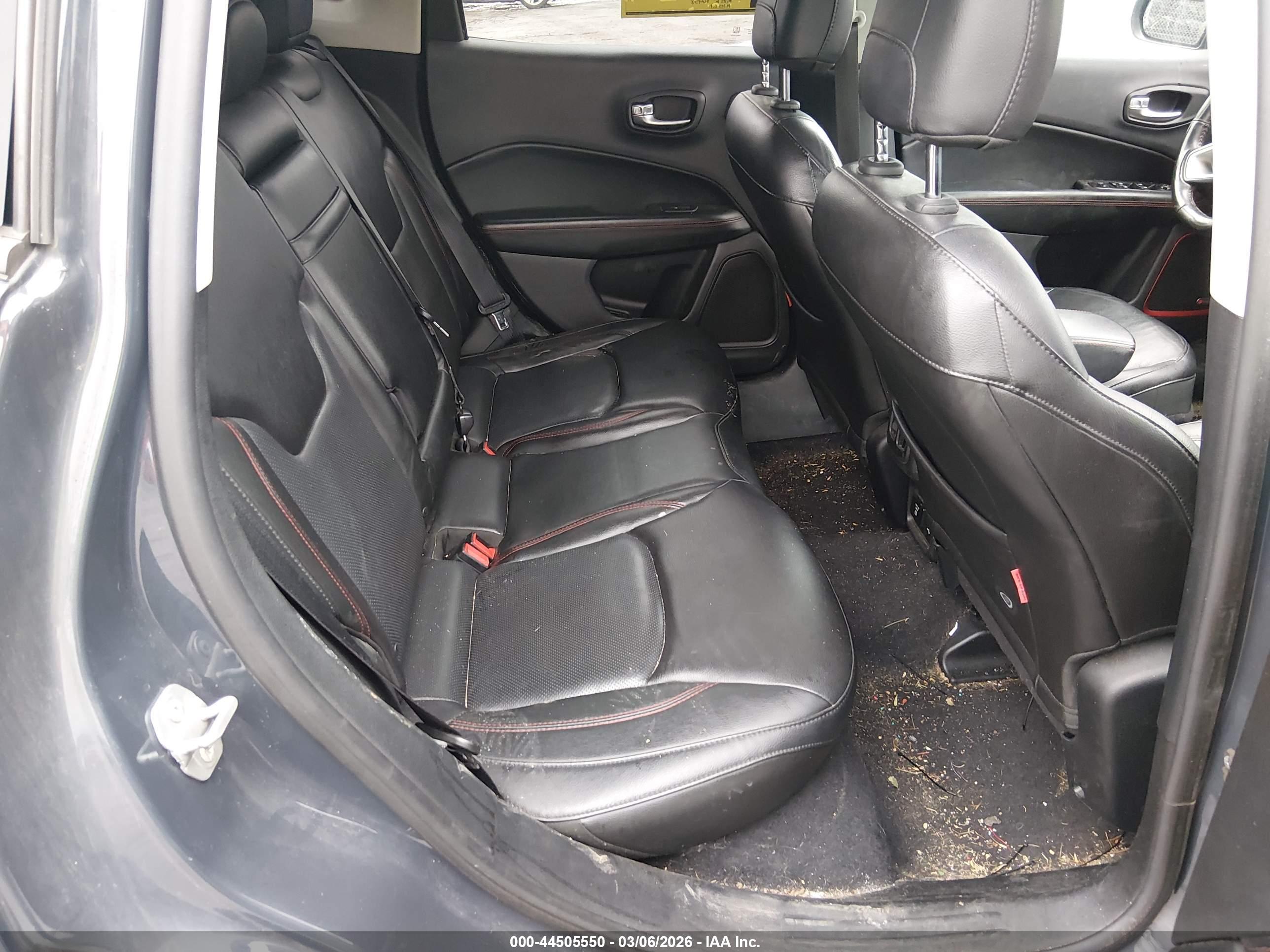 JEEP COMPASS image 8