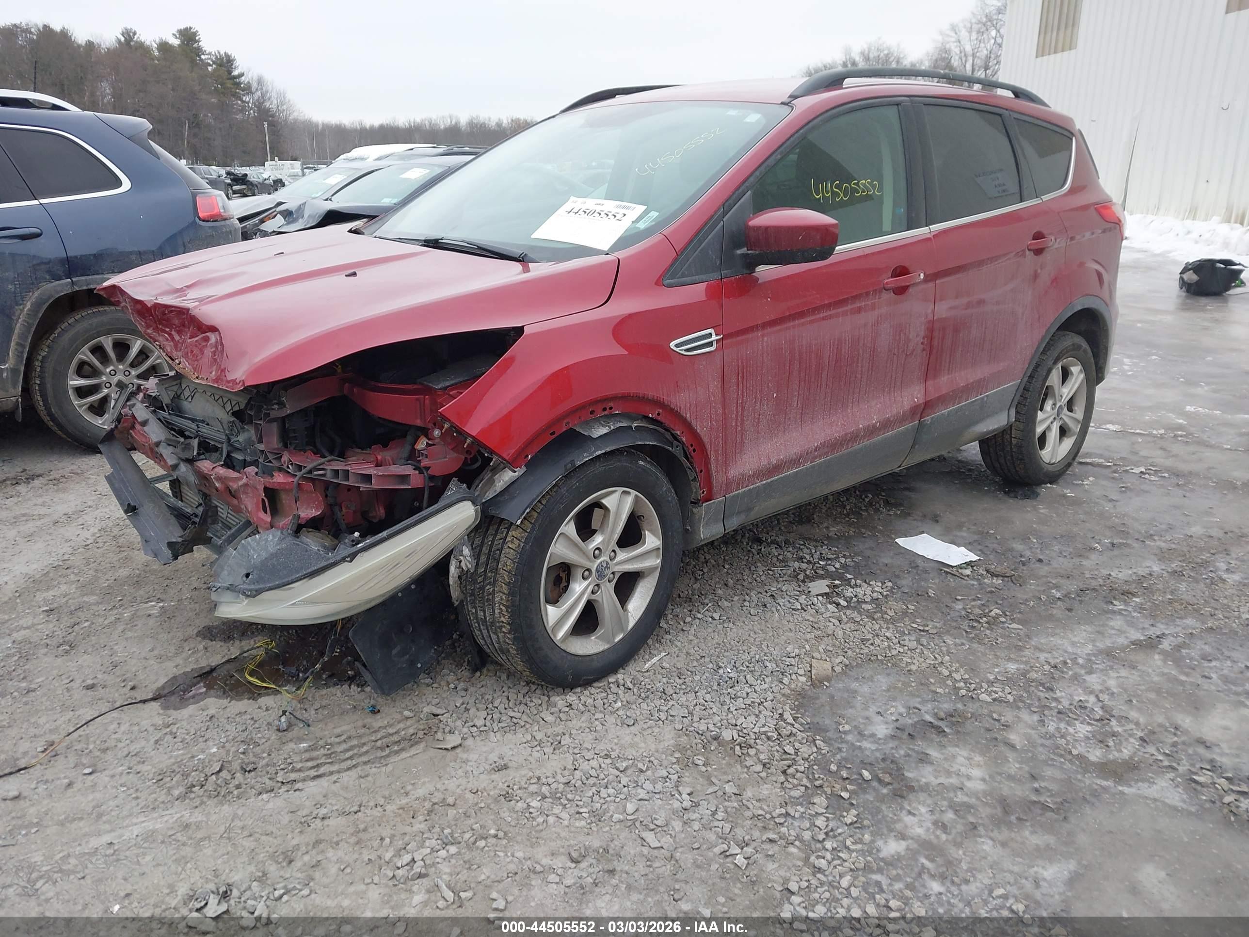 FORD ESCAPE image 2