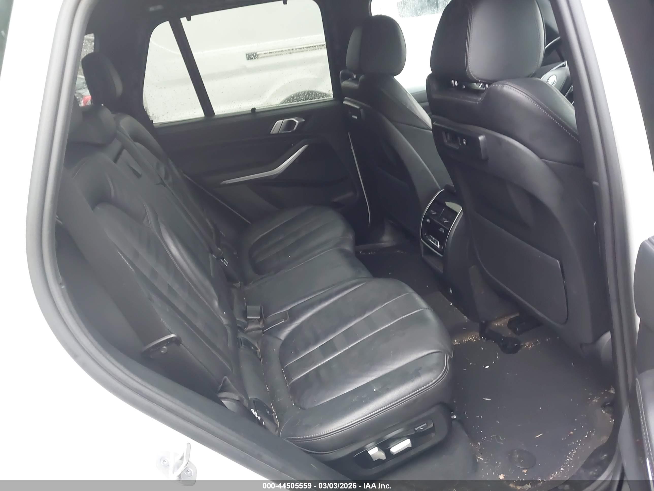 BMW X5 image 8