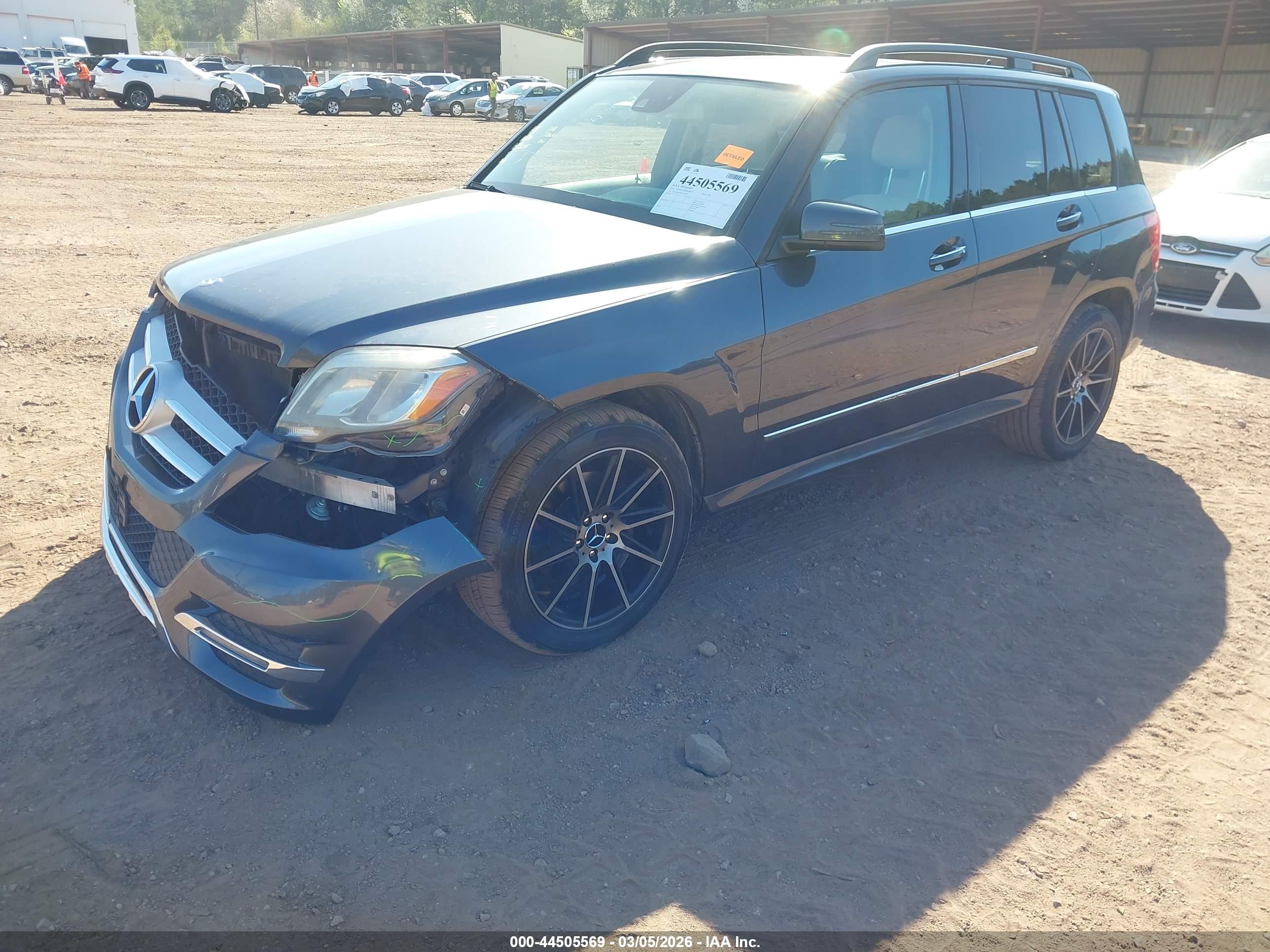 MERCEDES-BENZ GLK image 2