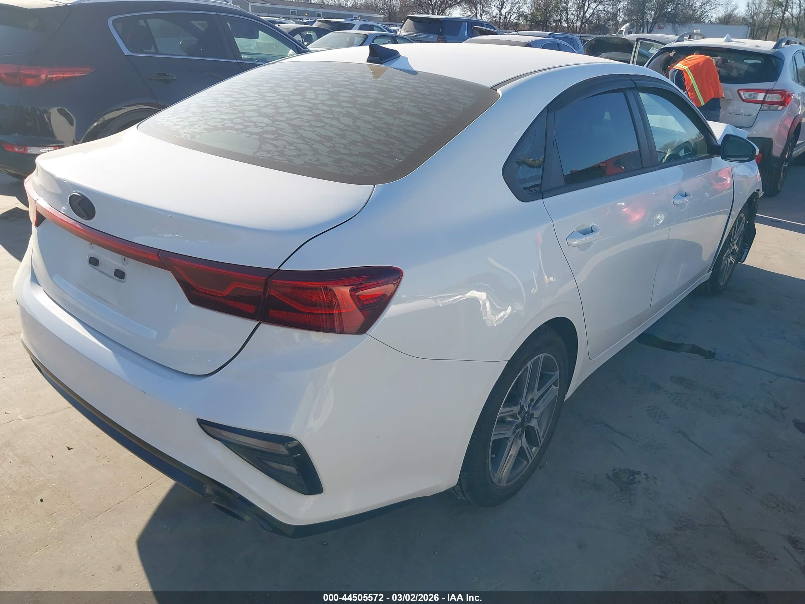 KIA FORTE image 4