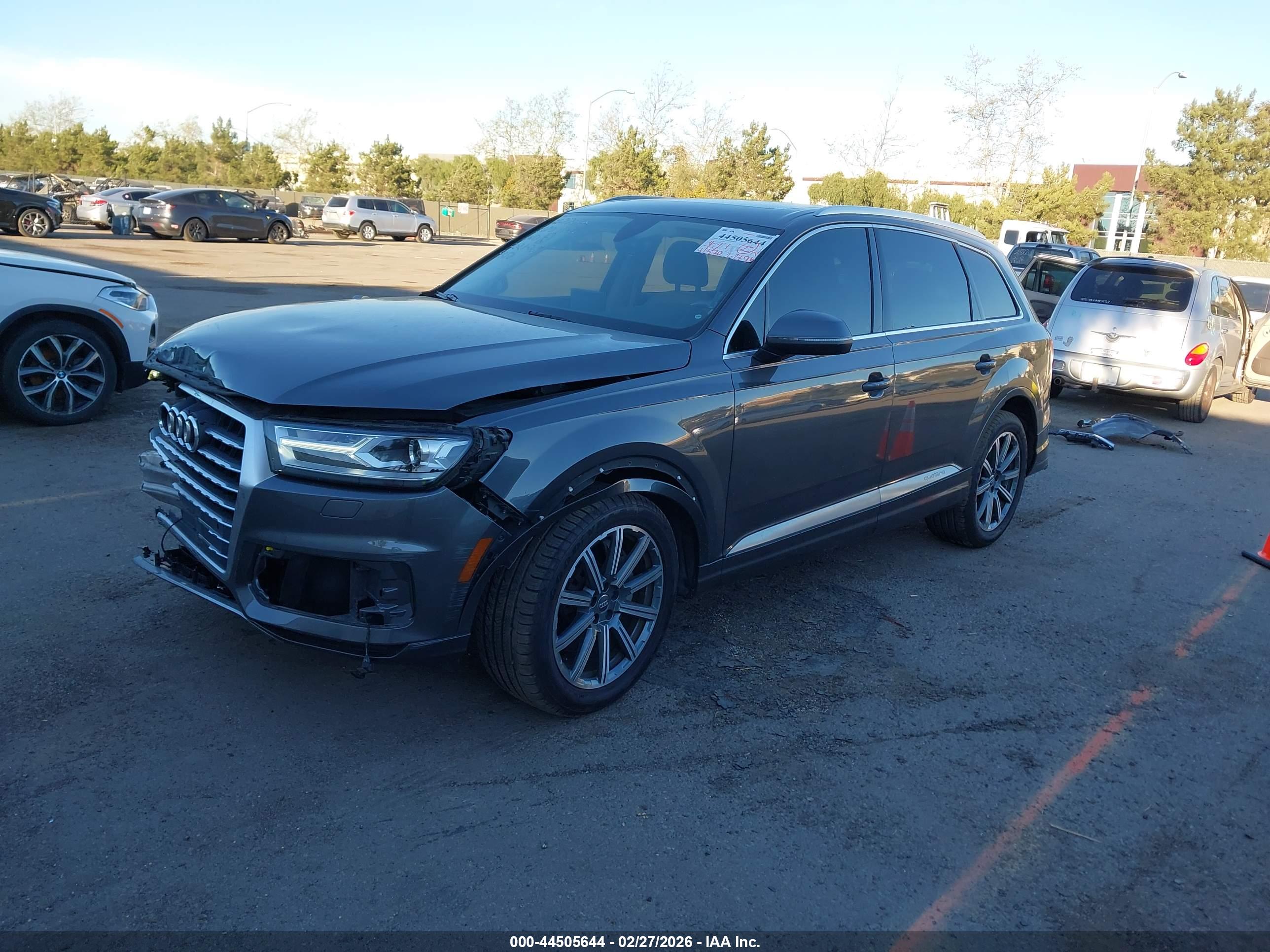 AUDI Q7 image 2