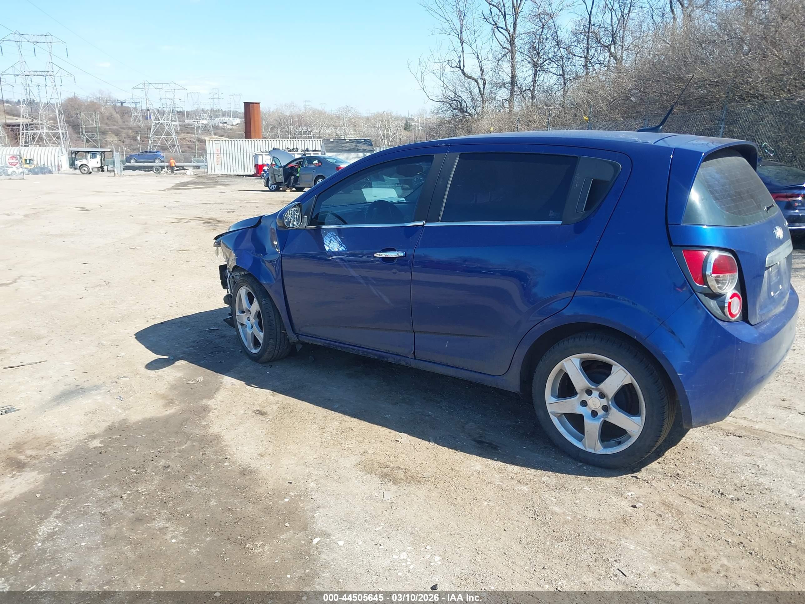 CHEVROLET SONIC image 3