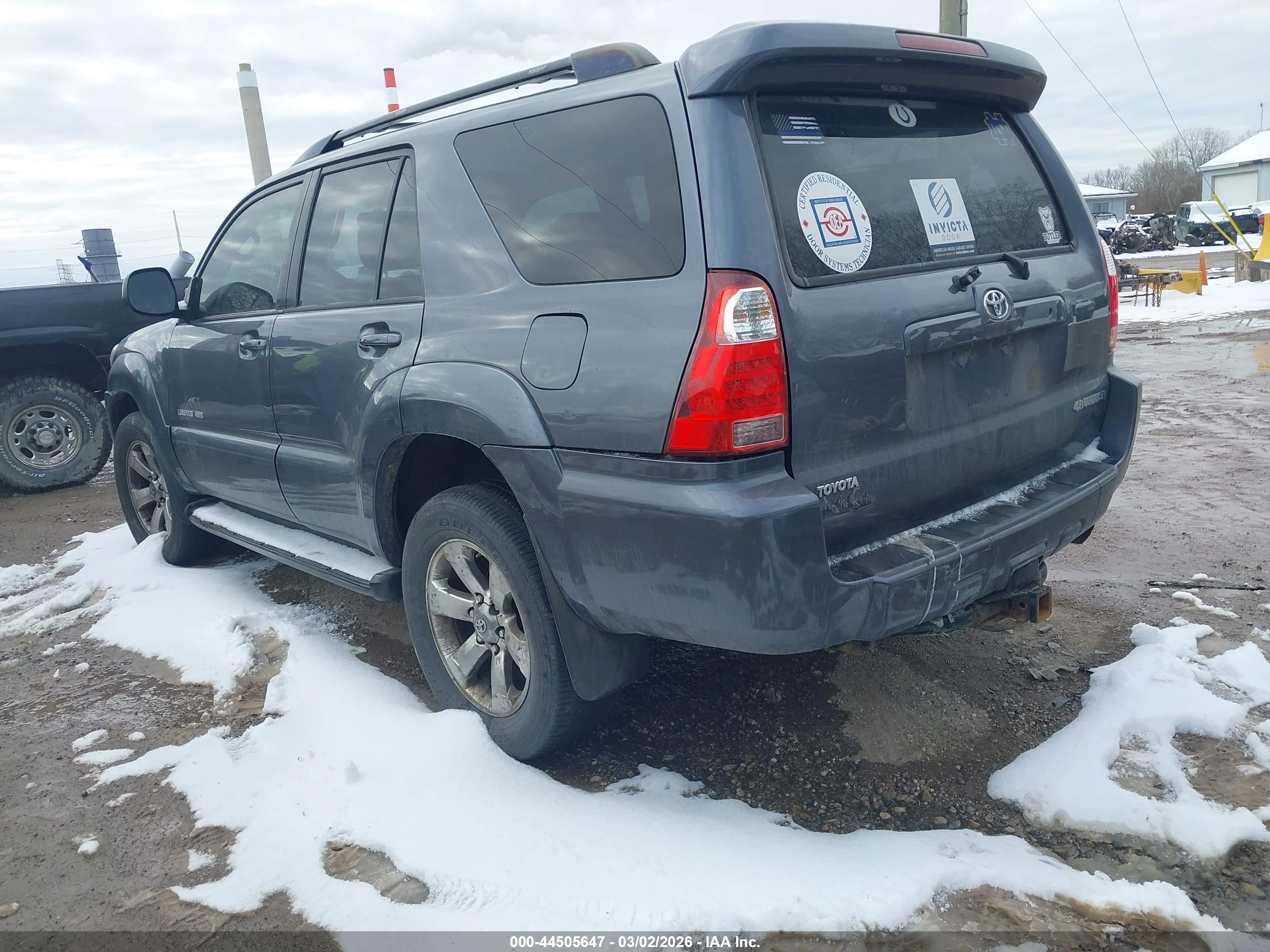 TOYOTA 4RUNNER image 3