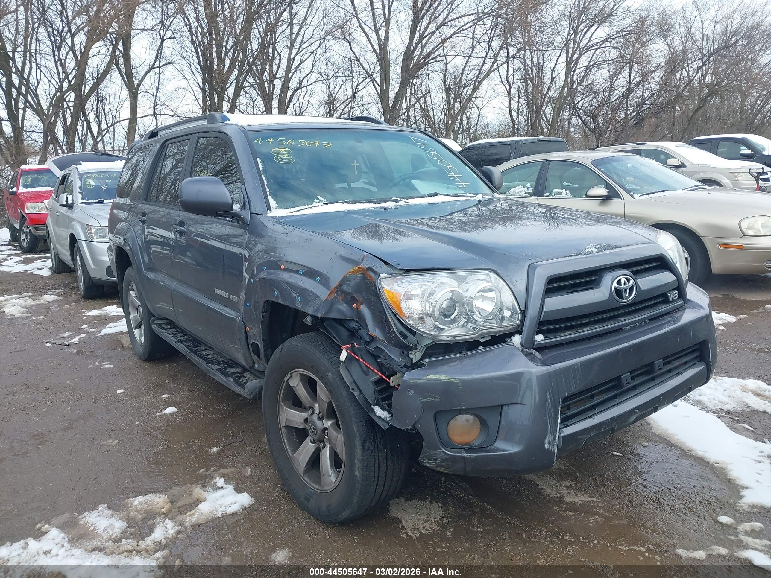 TOYOTA 4RUNNER image 6