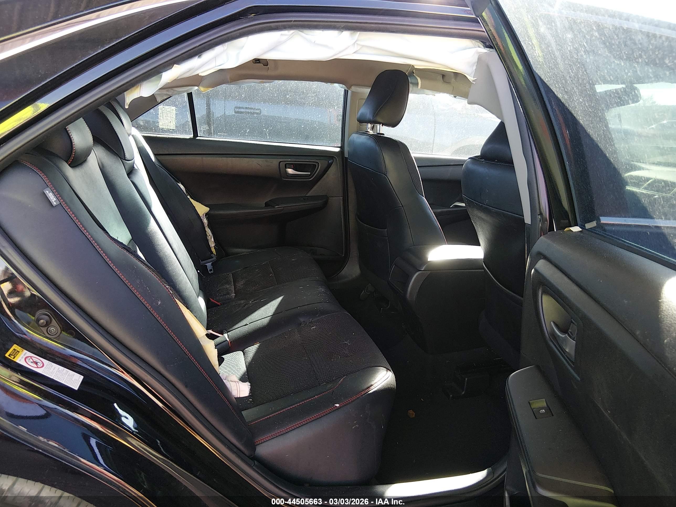 TOYOTA CAMRY image 8
