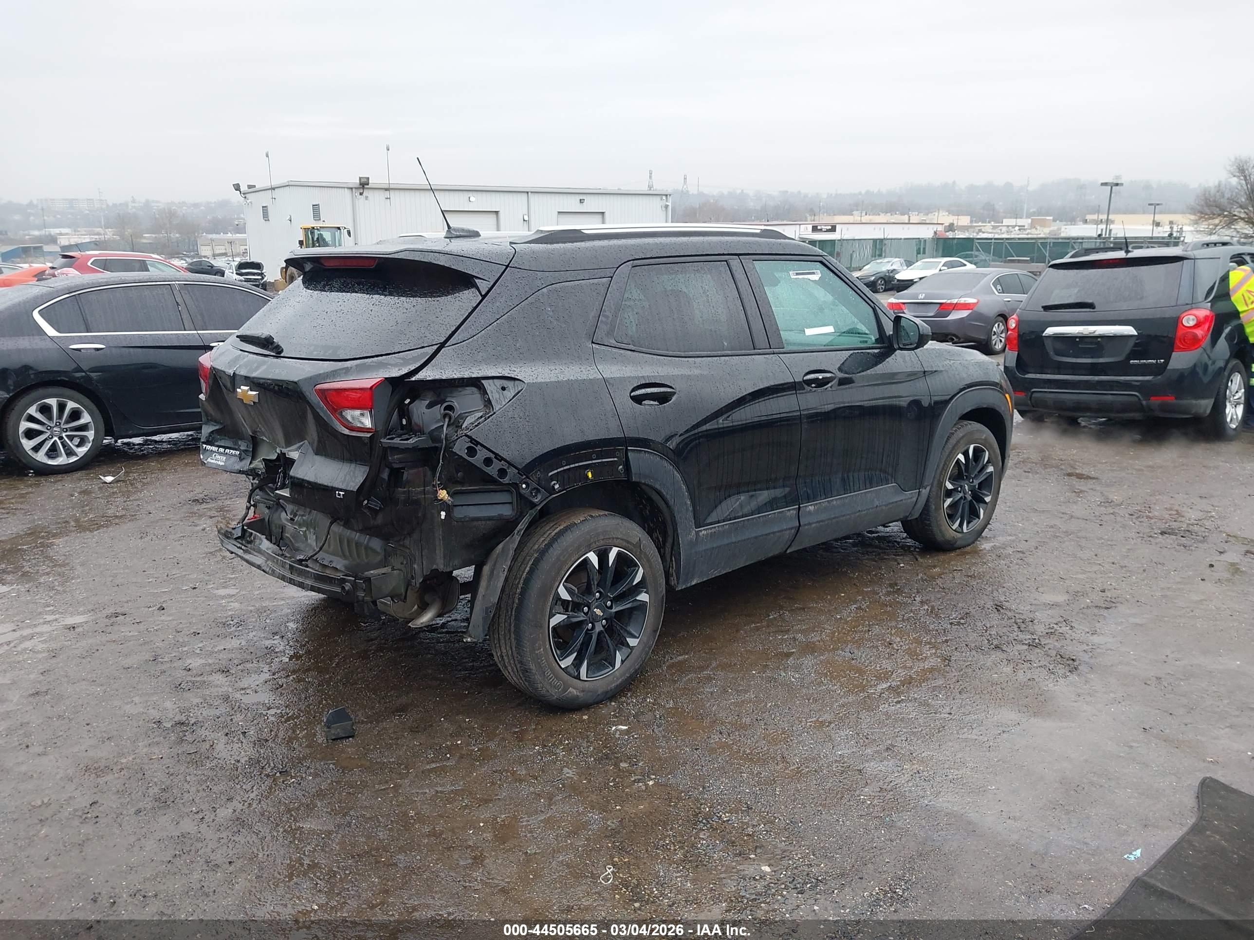 CHEVROLET TRAILBLAZER image 4