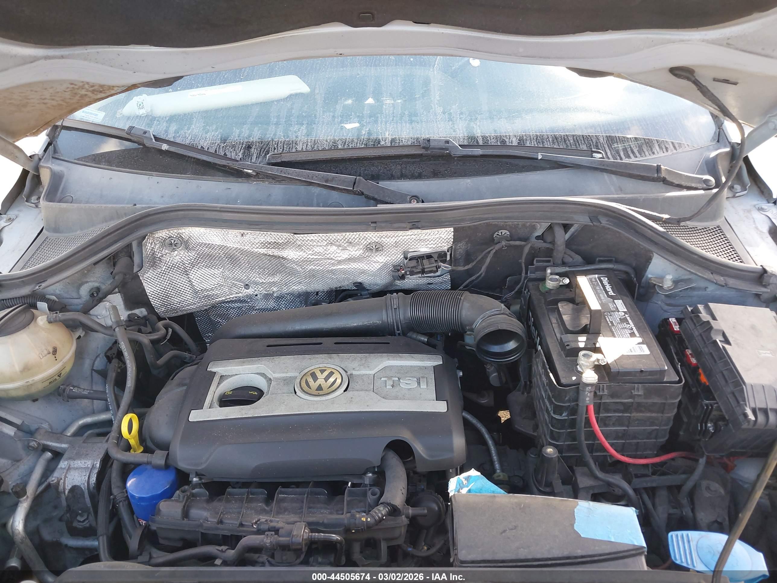 VOLKSWAGEN TIGUAN image 10