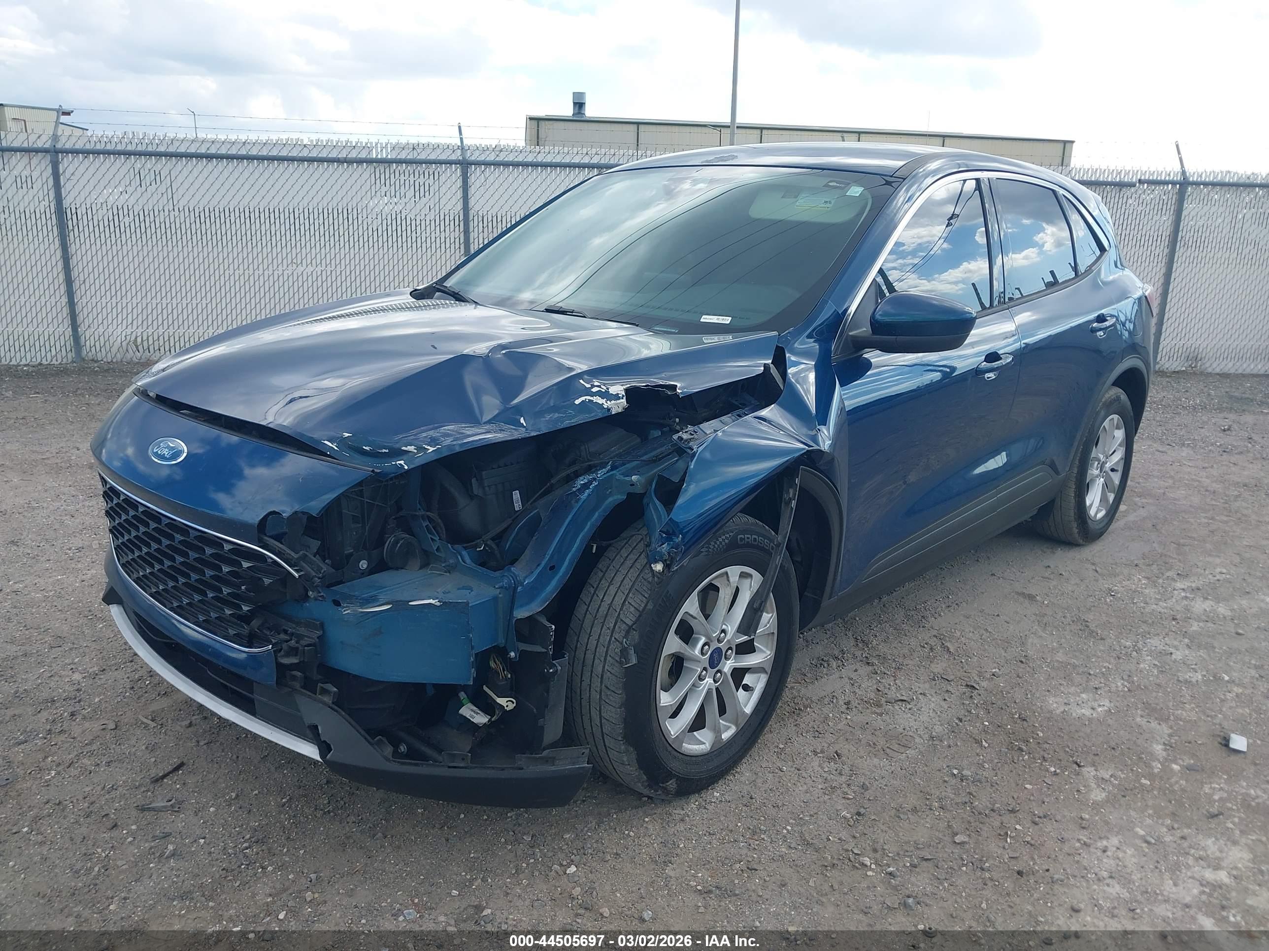 FORD ESCAPE image 2
