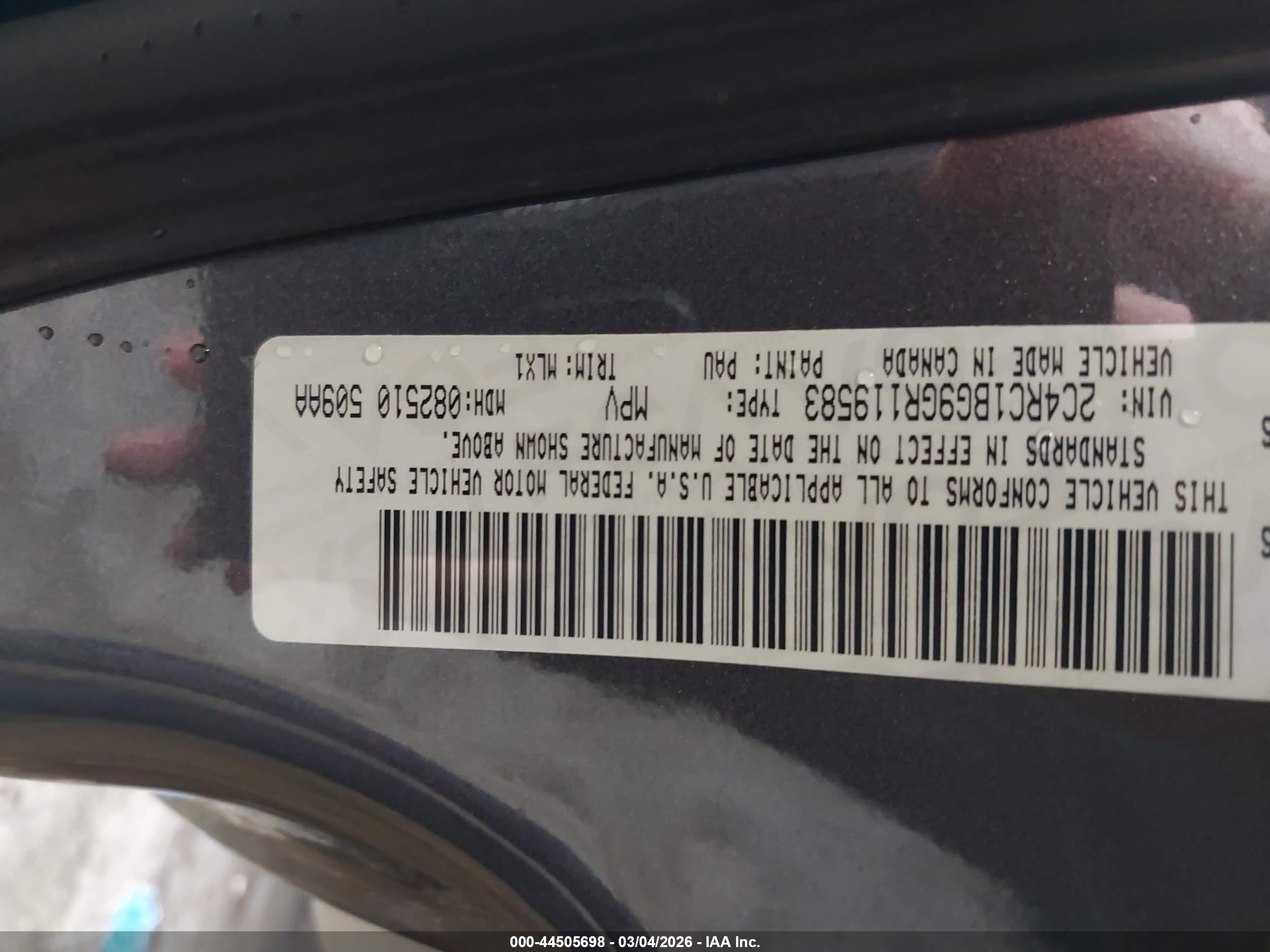 CHRYSLER TOWN image 9