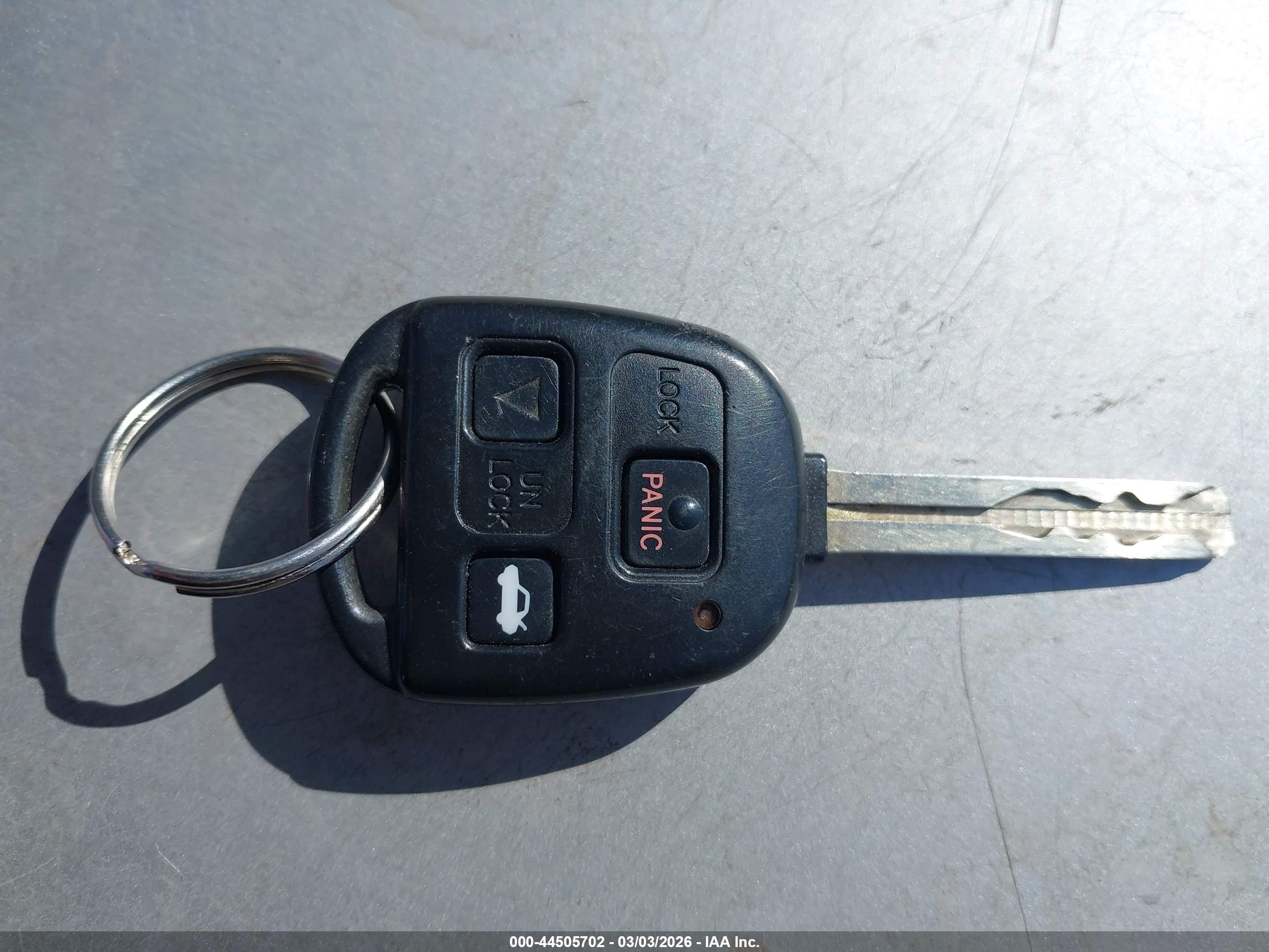 LEXUS ES image 11