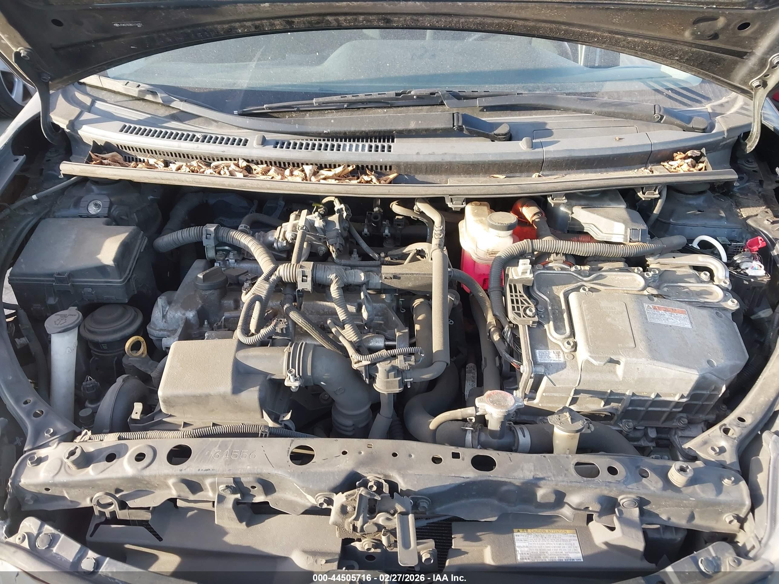 TOYOTA PRIUS image 10
