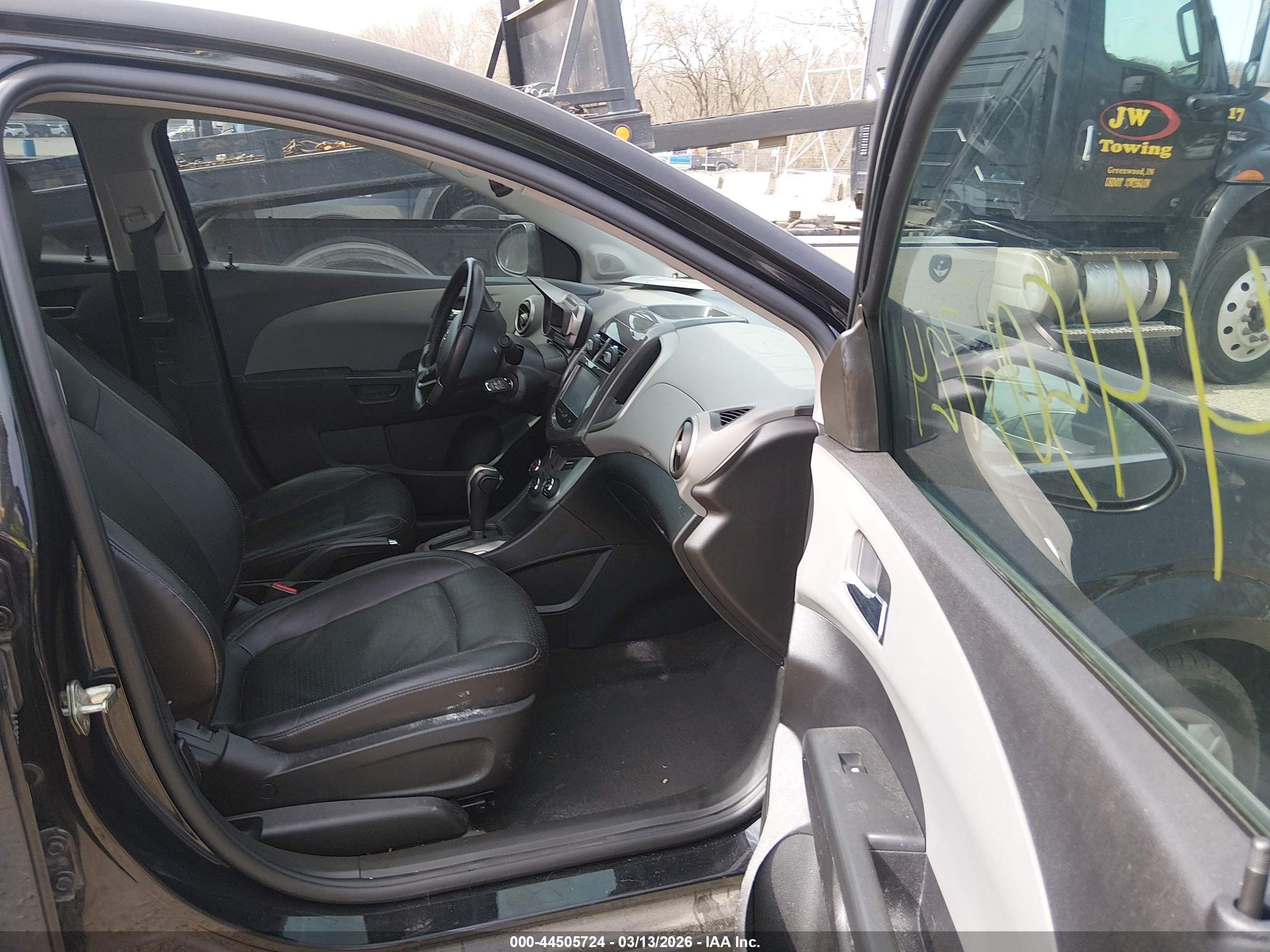 CHEVROLET SONIC image 5